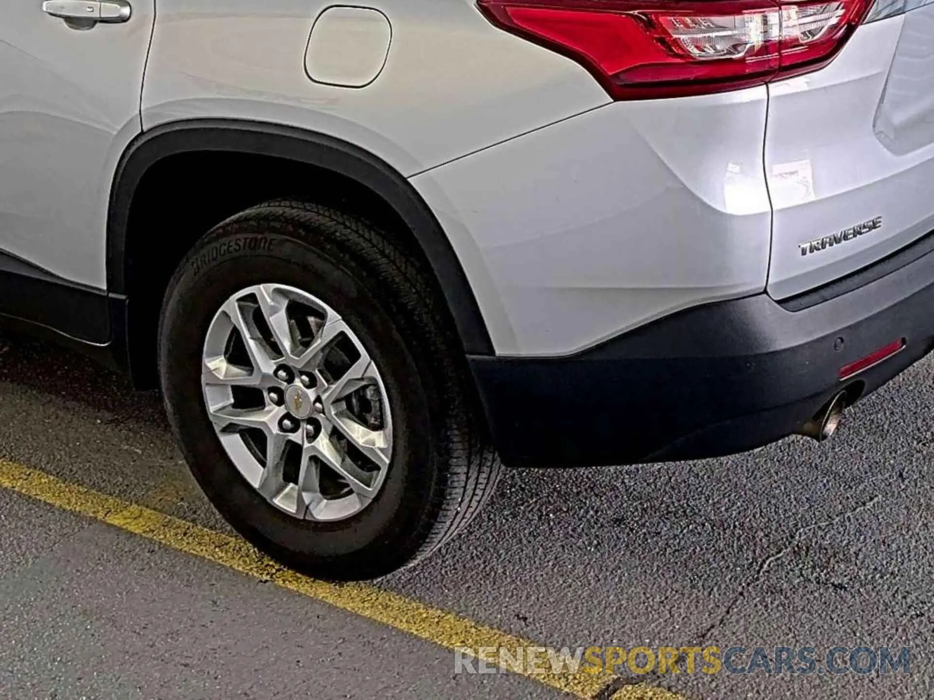 30 fotografías del automóvil dañado 1GNERGKW3MJ163142 CHEVROLET TRAVERSE 2021
