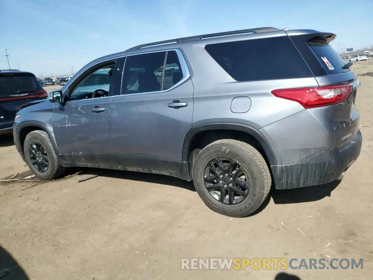 2 fotografías del automóvil dañado 1GNERGKW4MJ144406 CHEVROLET TRAVERSE 2021