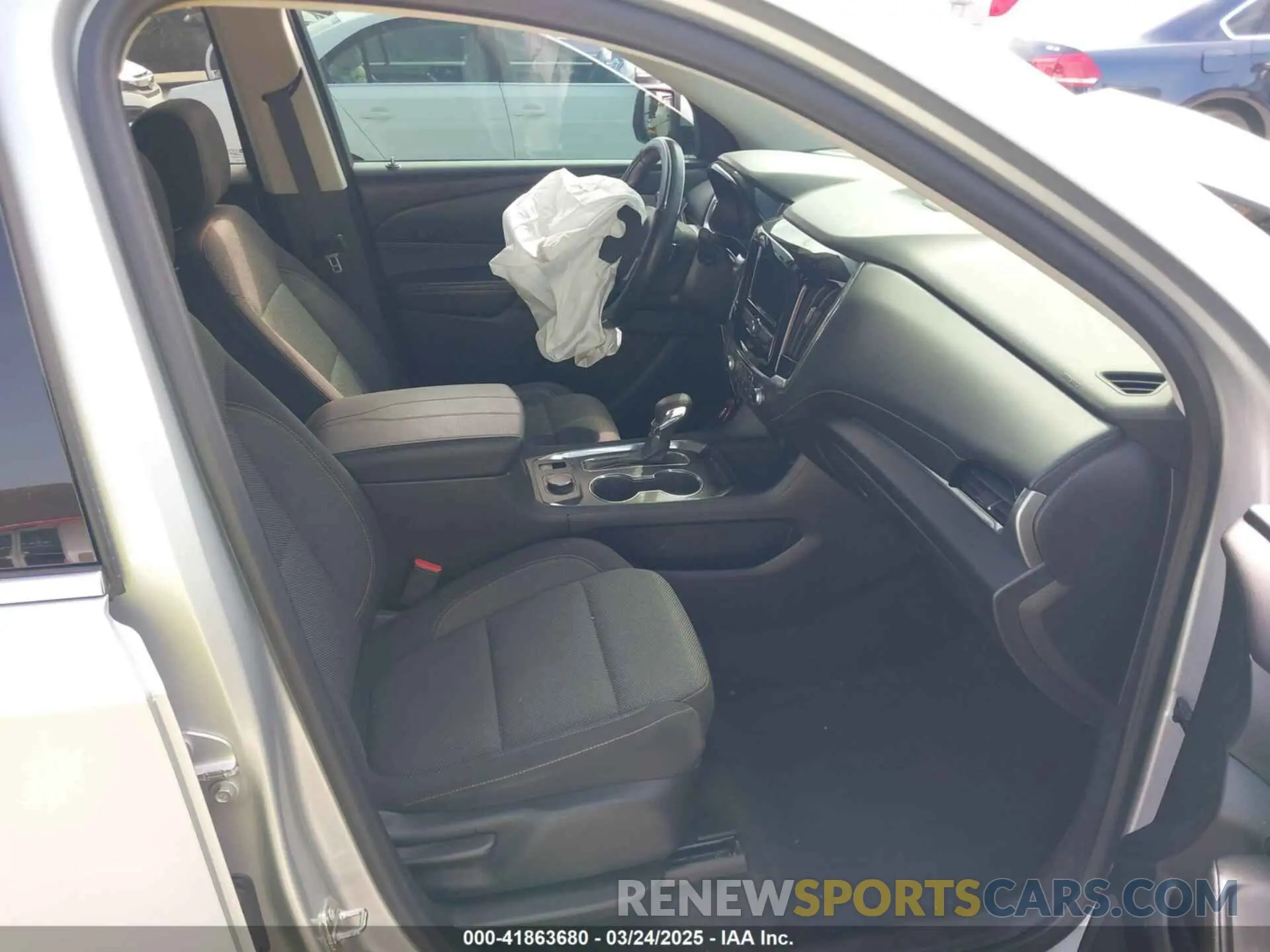 5 fotografías del automóvil dañado 1GNERGKW5MJ254932 CHEVROLET TRAVERSE 2021