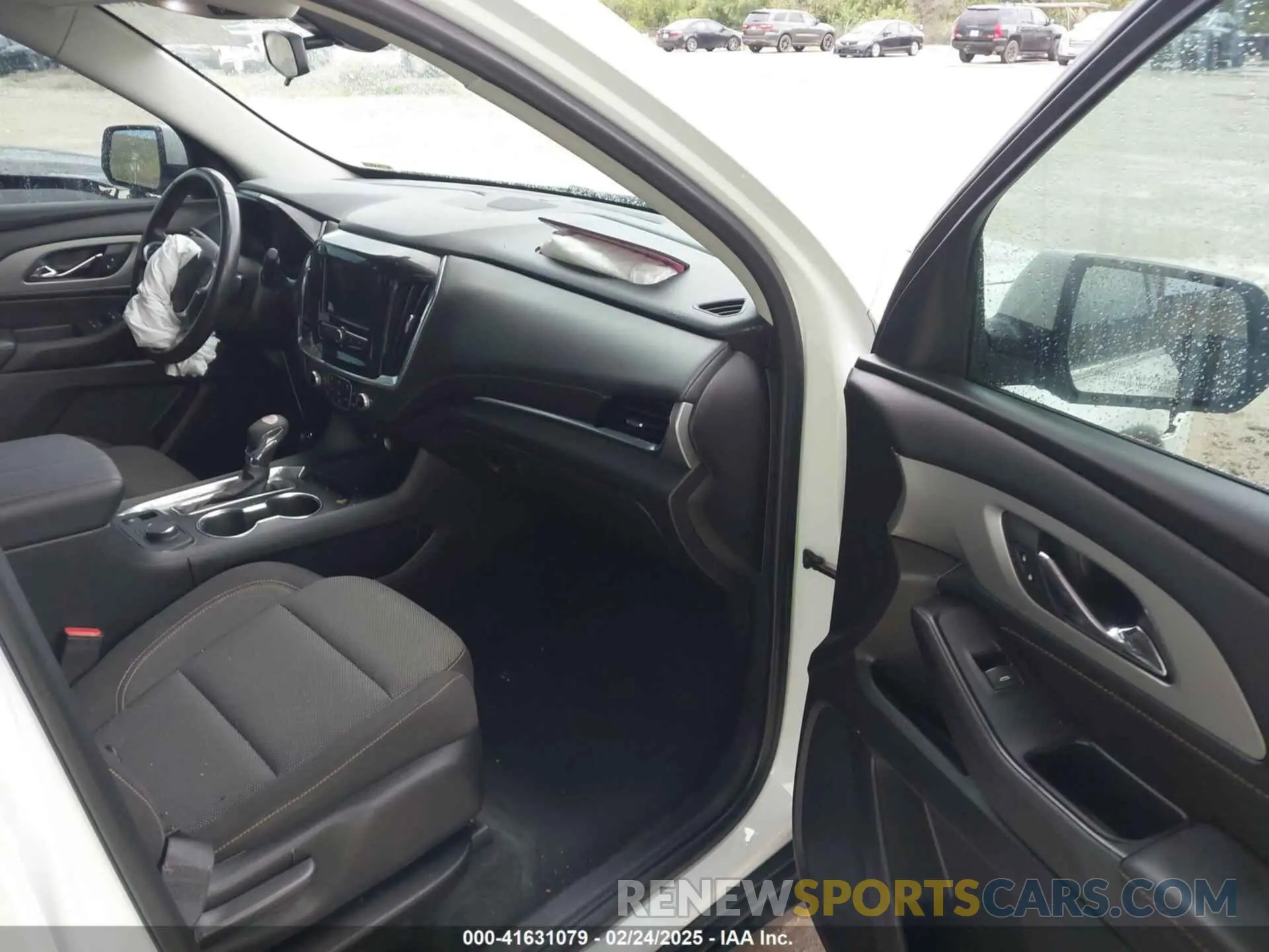 5 fotografías del automóvil dañado 1GNERGKW9MJ115970 CHEVROLET TRAVERSE 2021