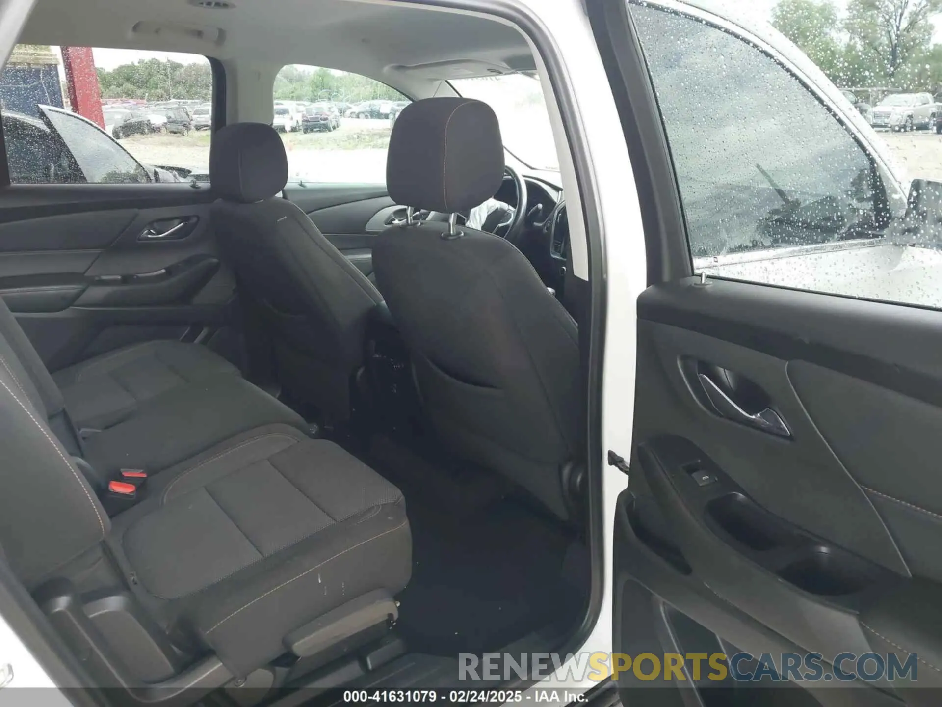 8 fotografías del automóvil dañado 1GNERGKW9MJ115970 CHEVROLET TRAVERSE 2021