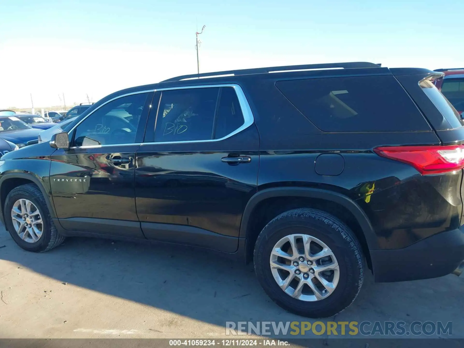 14 fotografías del automóvil dañado 1GNERGKW9MJ140030 CHEVROLET TRAVERSE 2021