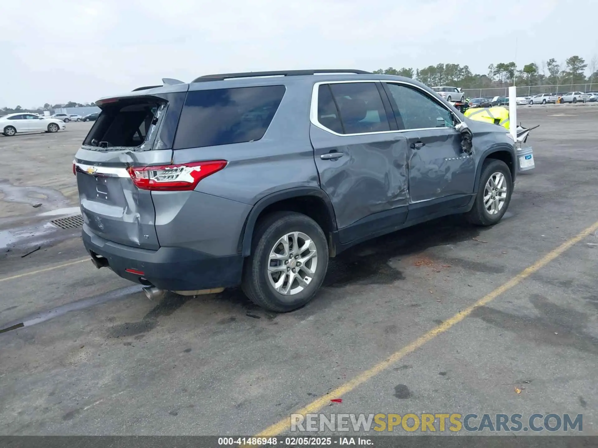 4 fotografías del automóvil dañado 1GNERGKW9MJ247157 CHEVROLET TRAVERSE 2021