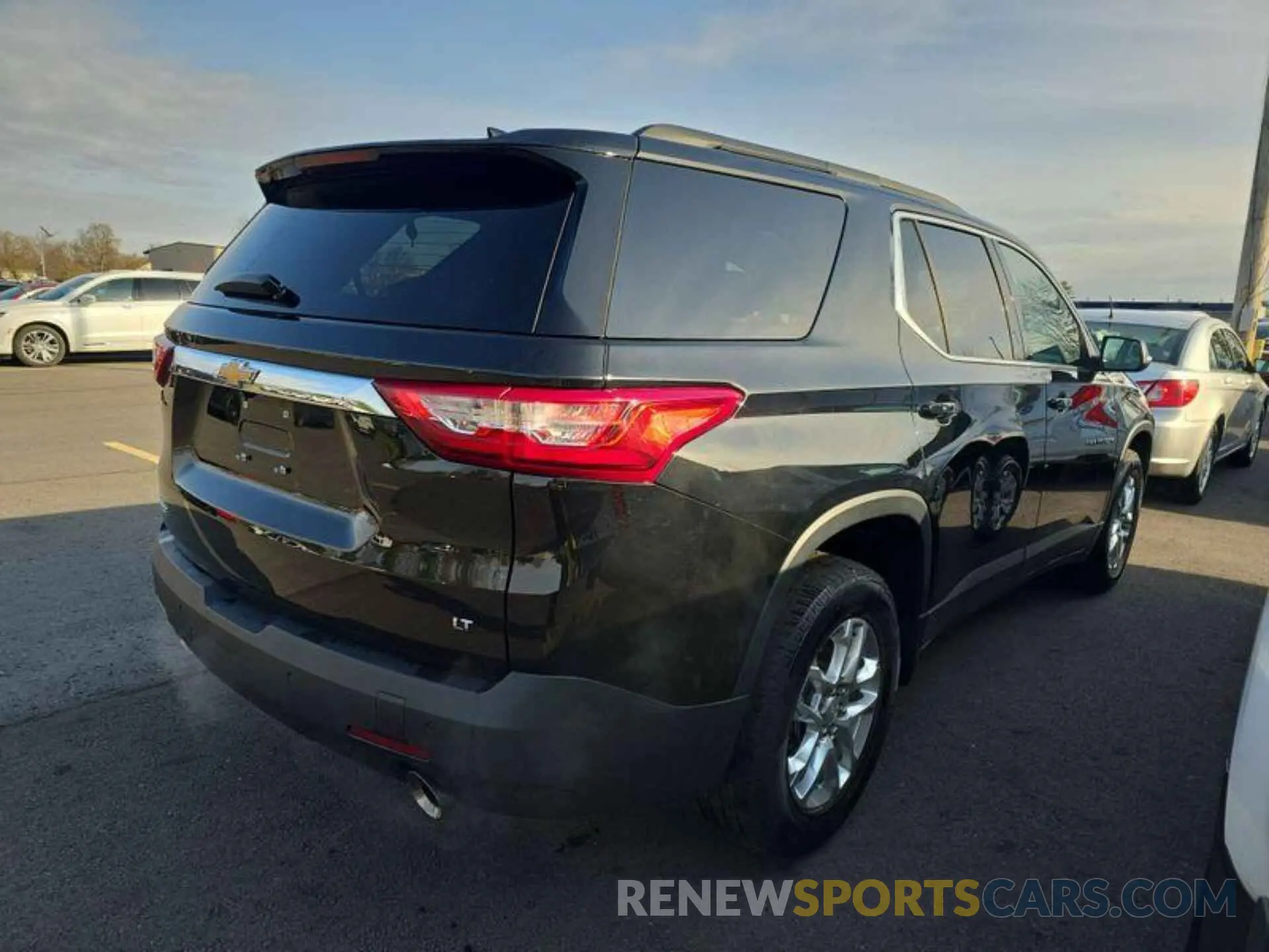 5 fotografías del automóvil dañado 1GNERHKWXMJ183734 CHEVROLET TRAVERSE 2021
