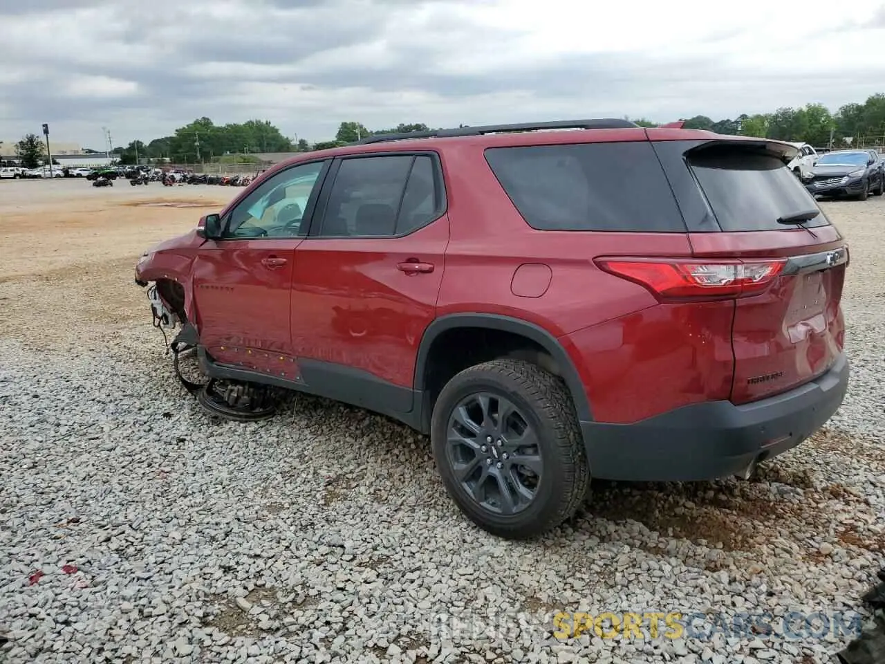 2 fotografías del automóvil dañado 1GNERJKW2MJ215776 CHEVROLET TRAVERSE 2021