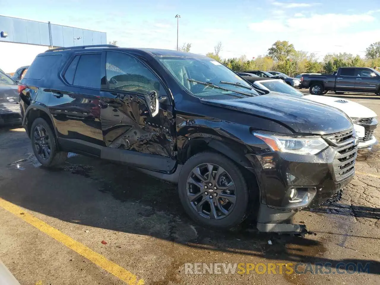 4 fotografías del automóvil dañado 1GNERJKW3MJ228875 CHEVROLET TRAVERSE 2021