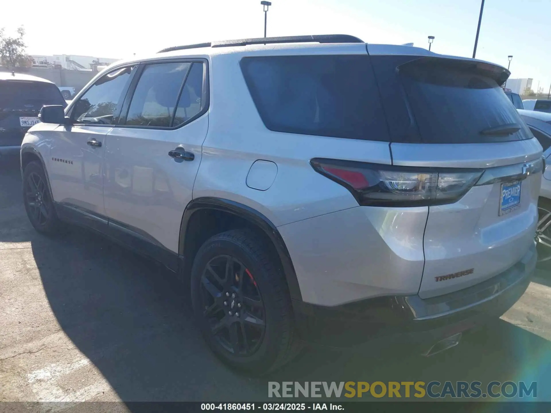 3 fotografías del automóvil dañado 1GNERKKW3MJ168358 CHEVROLET TRAVERSE 2021