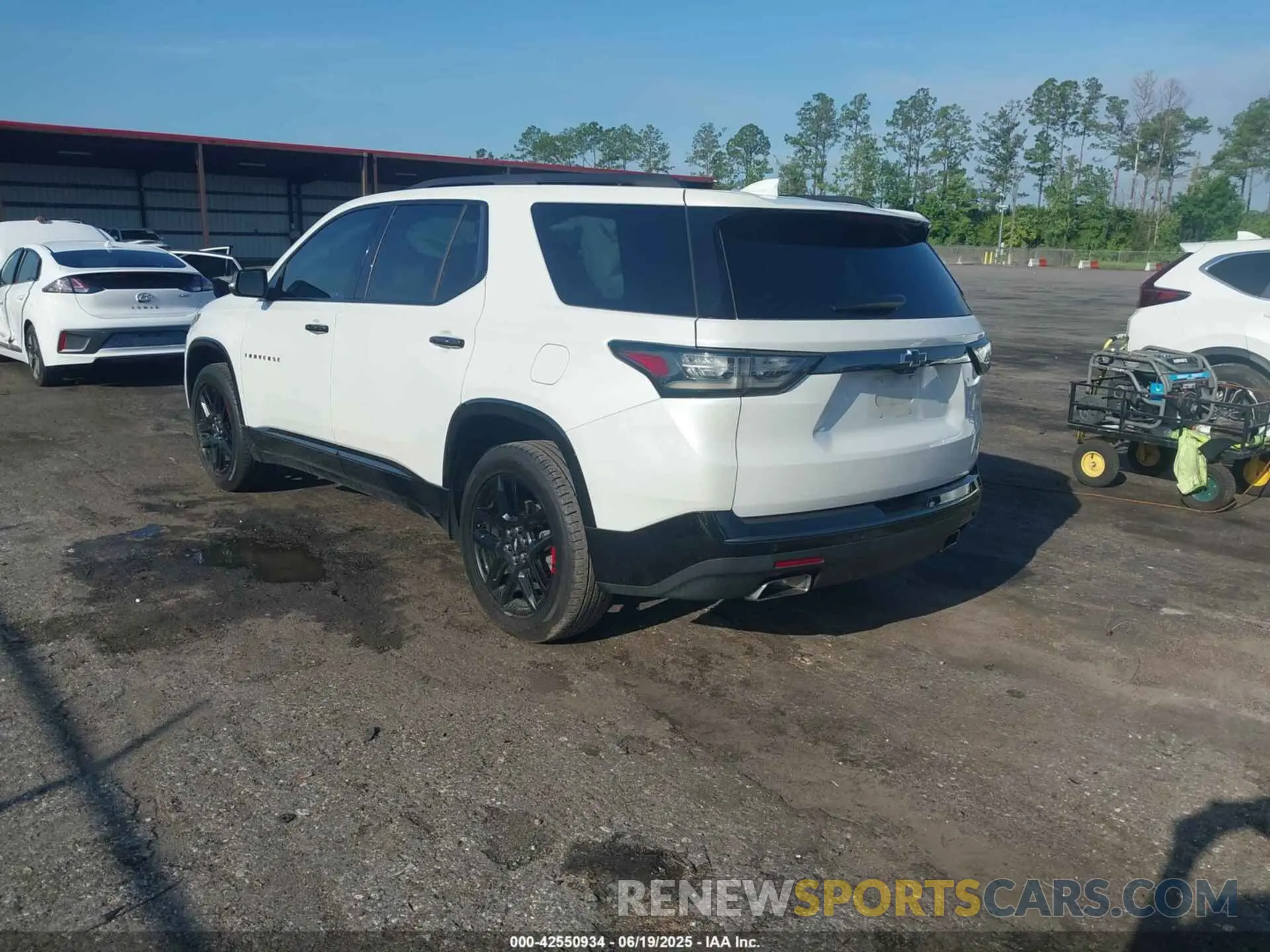 3 fotografías del automóvil dañado 1GNERKKW8MJ235519 CHEVROLET TRAVERSE 2021