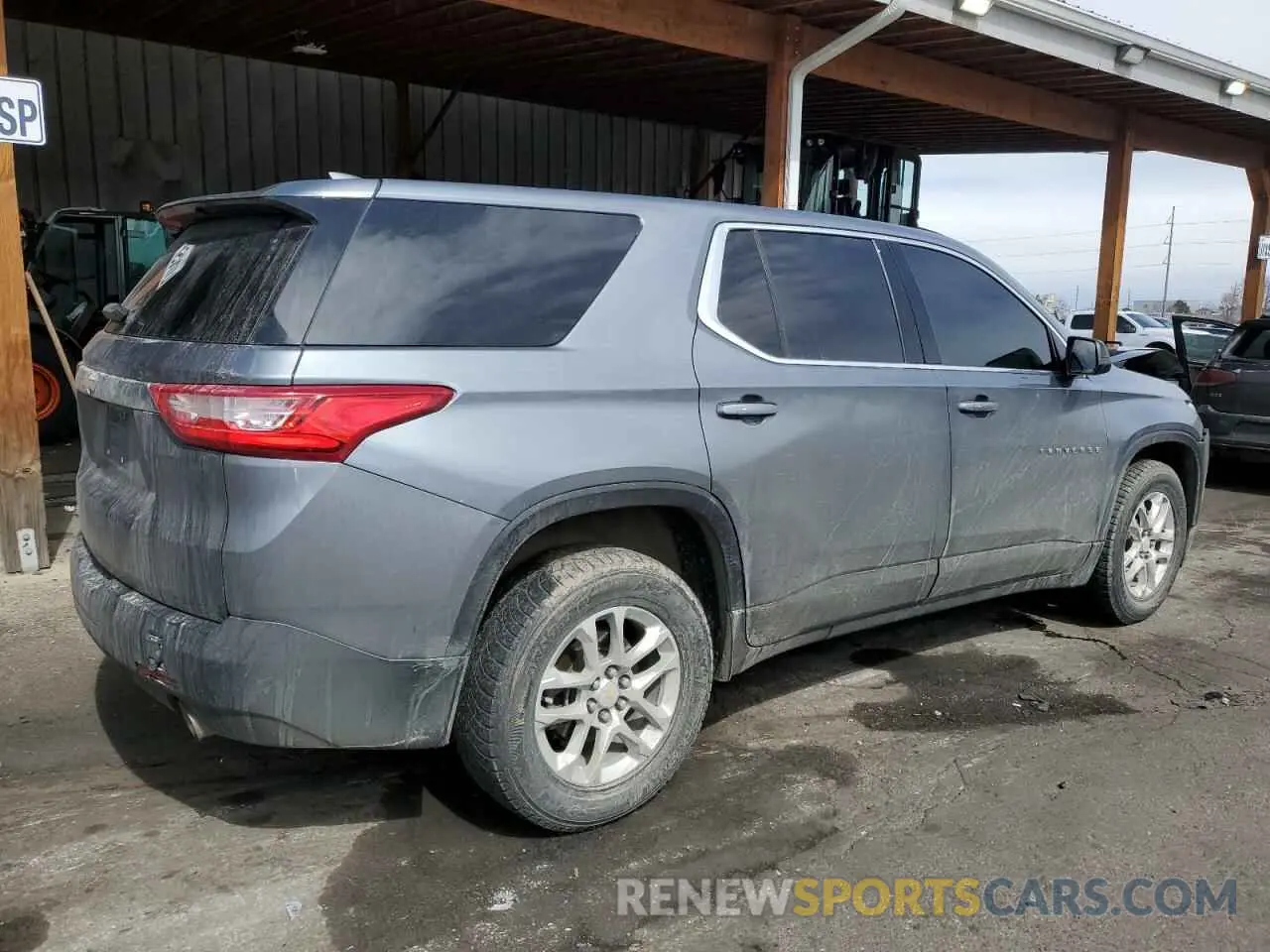 3 fotografías del automóvil dañado 1GNEVFKW4MJ148364 CHEVROLET TRAVERSE 2021