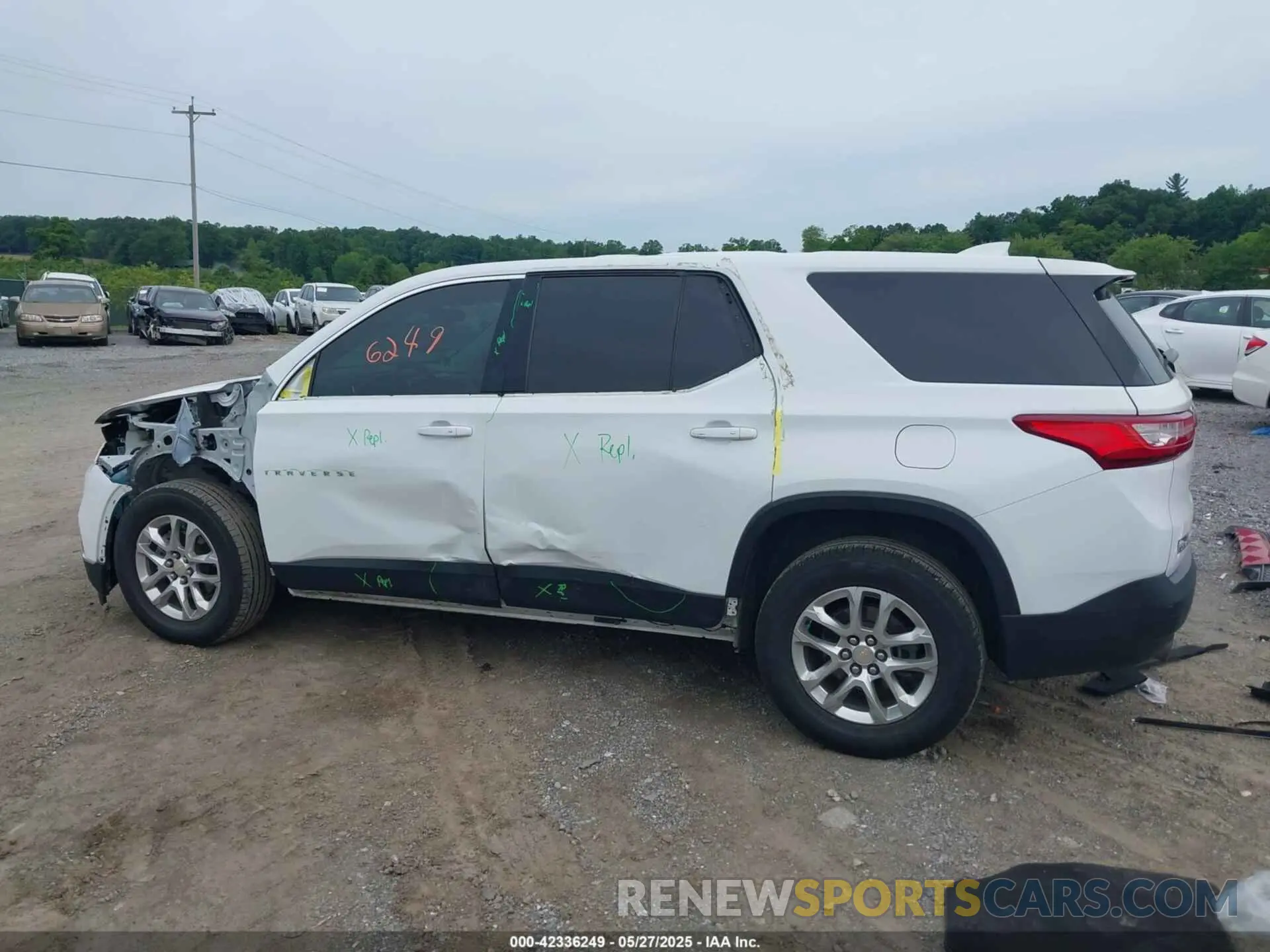 15 fotografías del automóvil dañado 1GNEVFKW7MJ199793 CHEVROLET TRAVERSE 2021