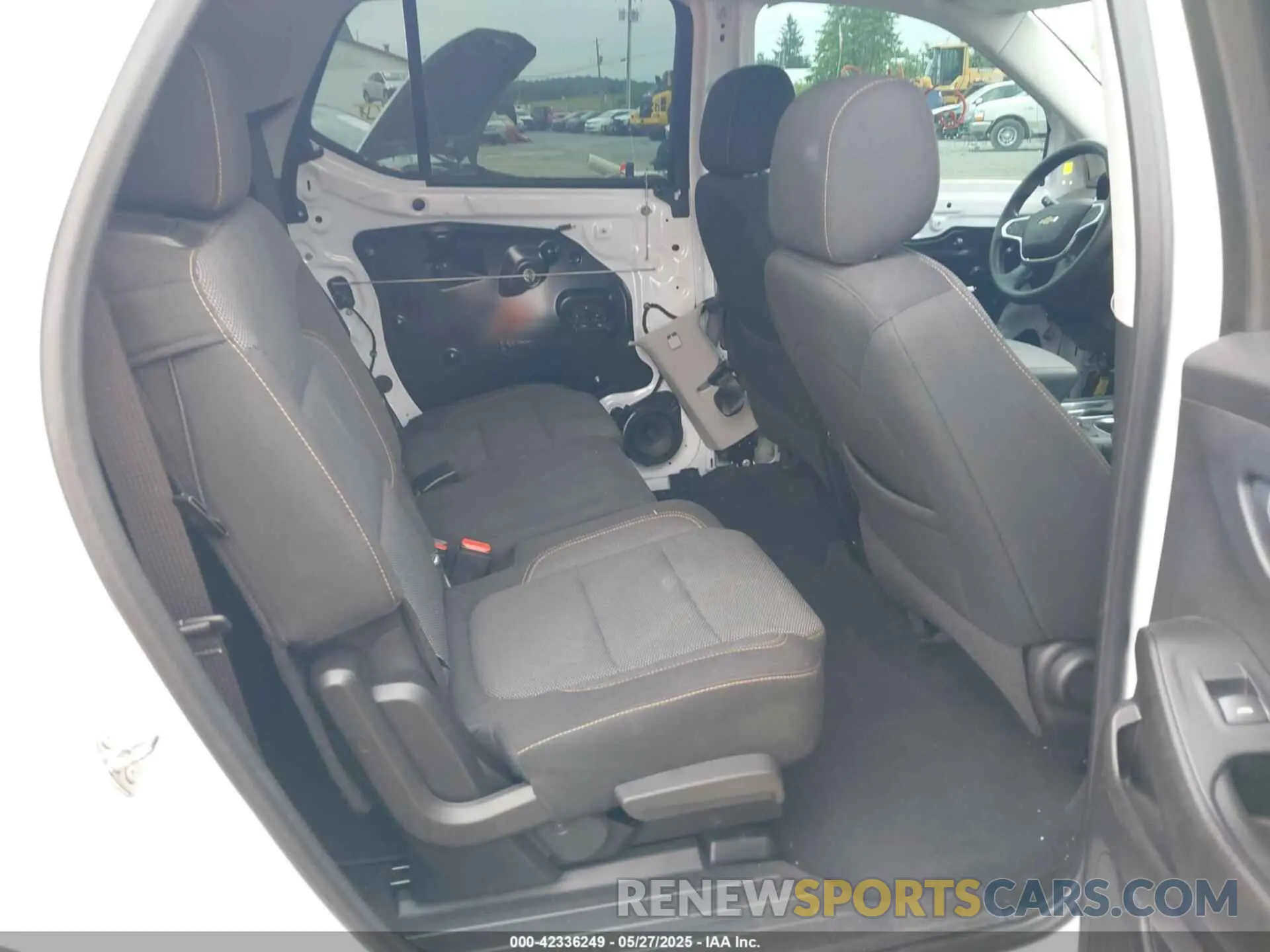 8 fotografías del automóvil dañado 1GNEVFKW7MJ199793 CHEVROLET TRAVERSE 2021