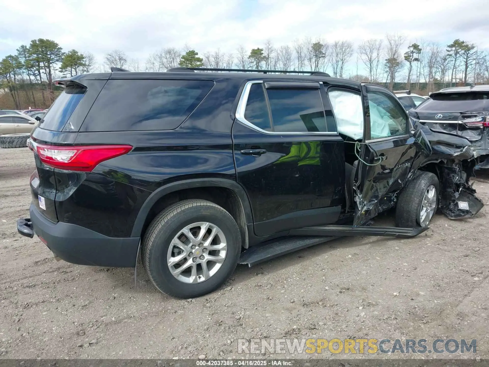 13 fotografías del automóvil dañado 1GNEVFKW9MJ191243 CHEVROLET TRAVERSE 2021