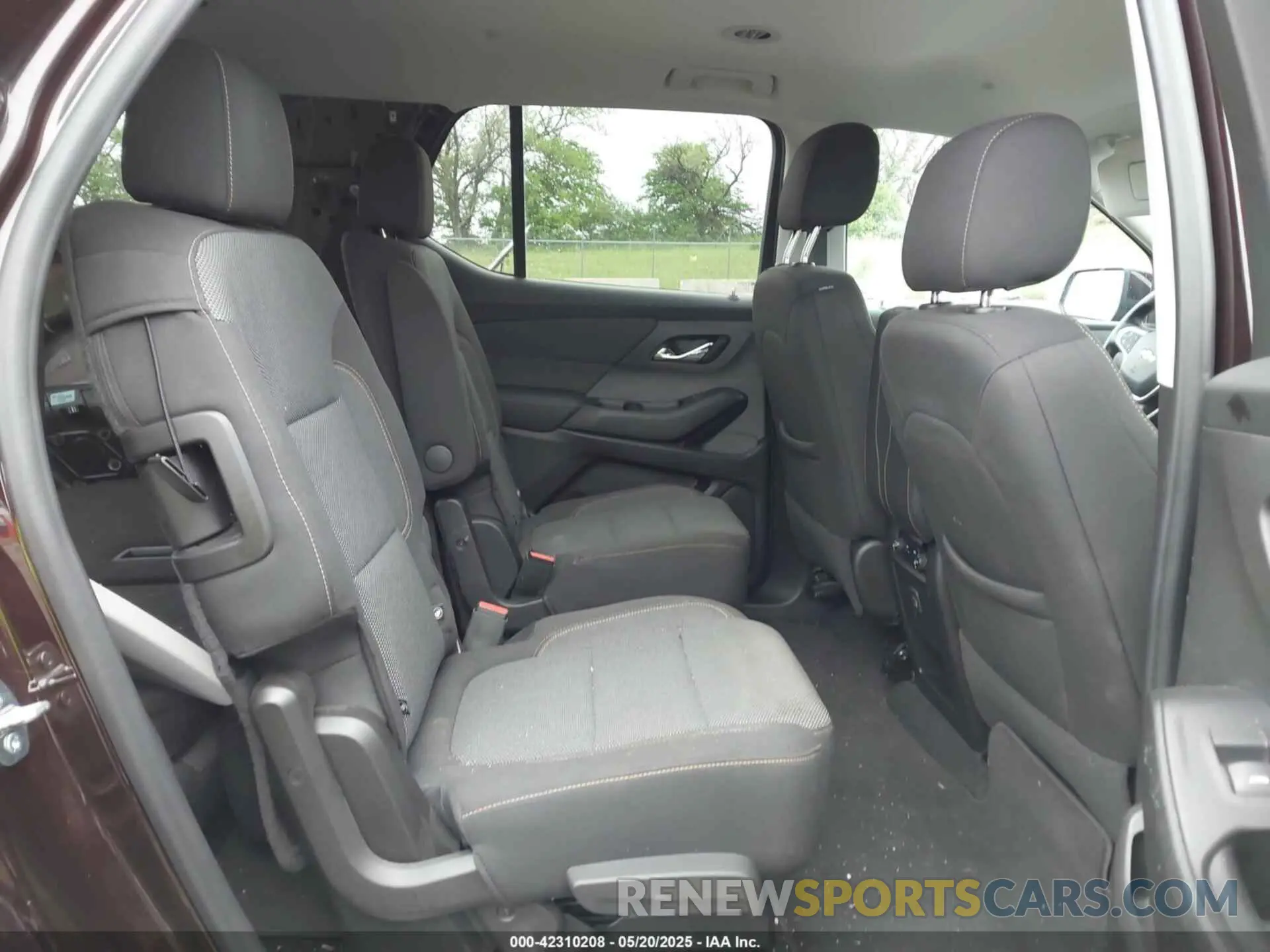 8 fotografías del automóvil dañado 1GNEVGKW0MJ205519 CHEVROLET TRAVERSE 2021
