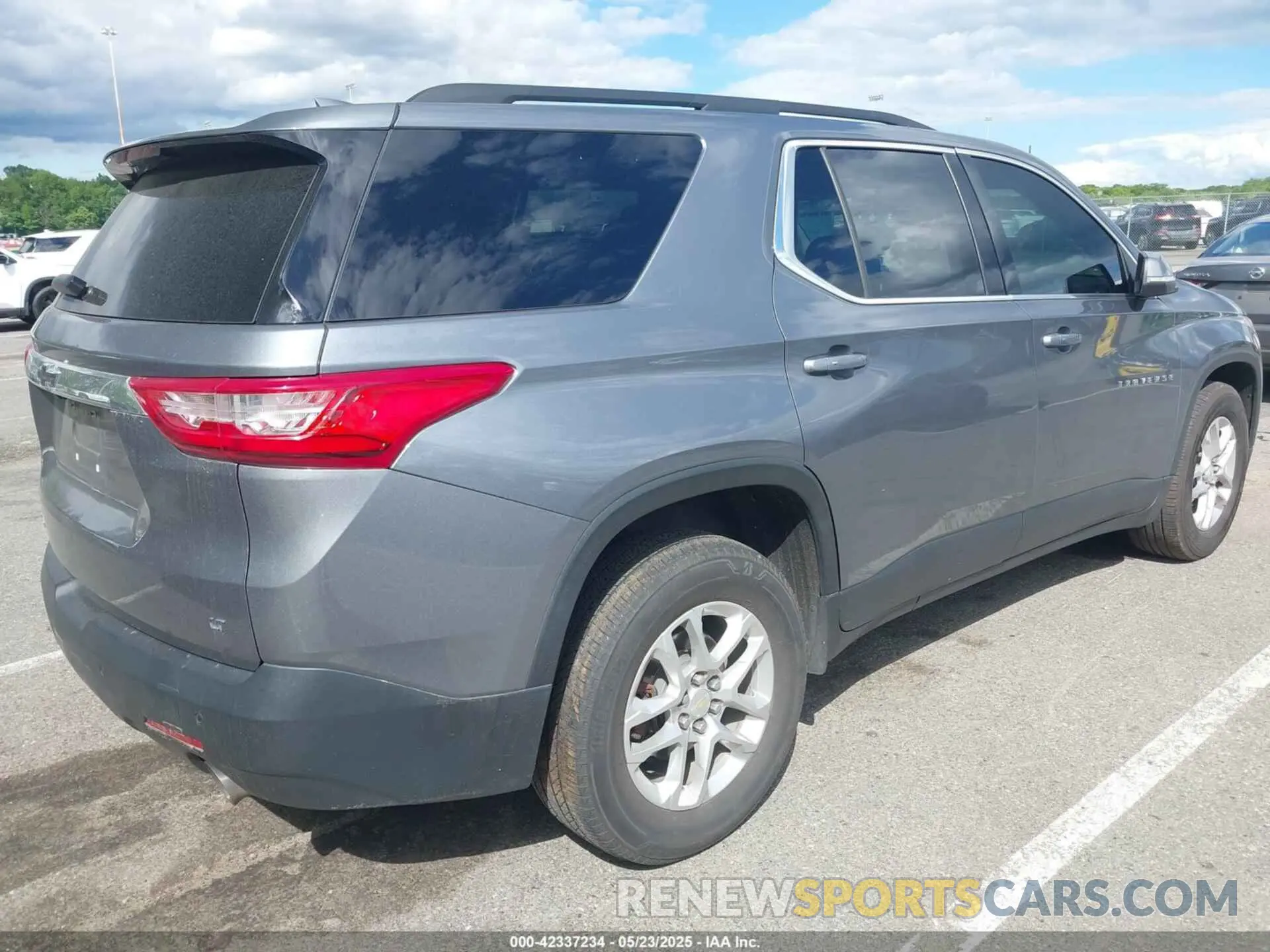 4 fotografías del automóvil dañado 1GNEVGKW1MJ146559 CHEVROLET TRAVERSE 2021