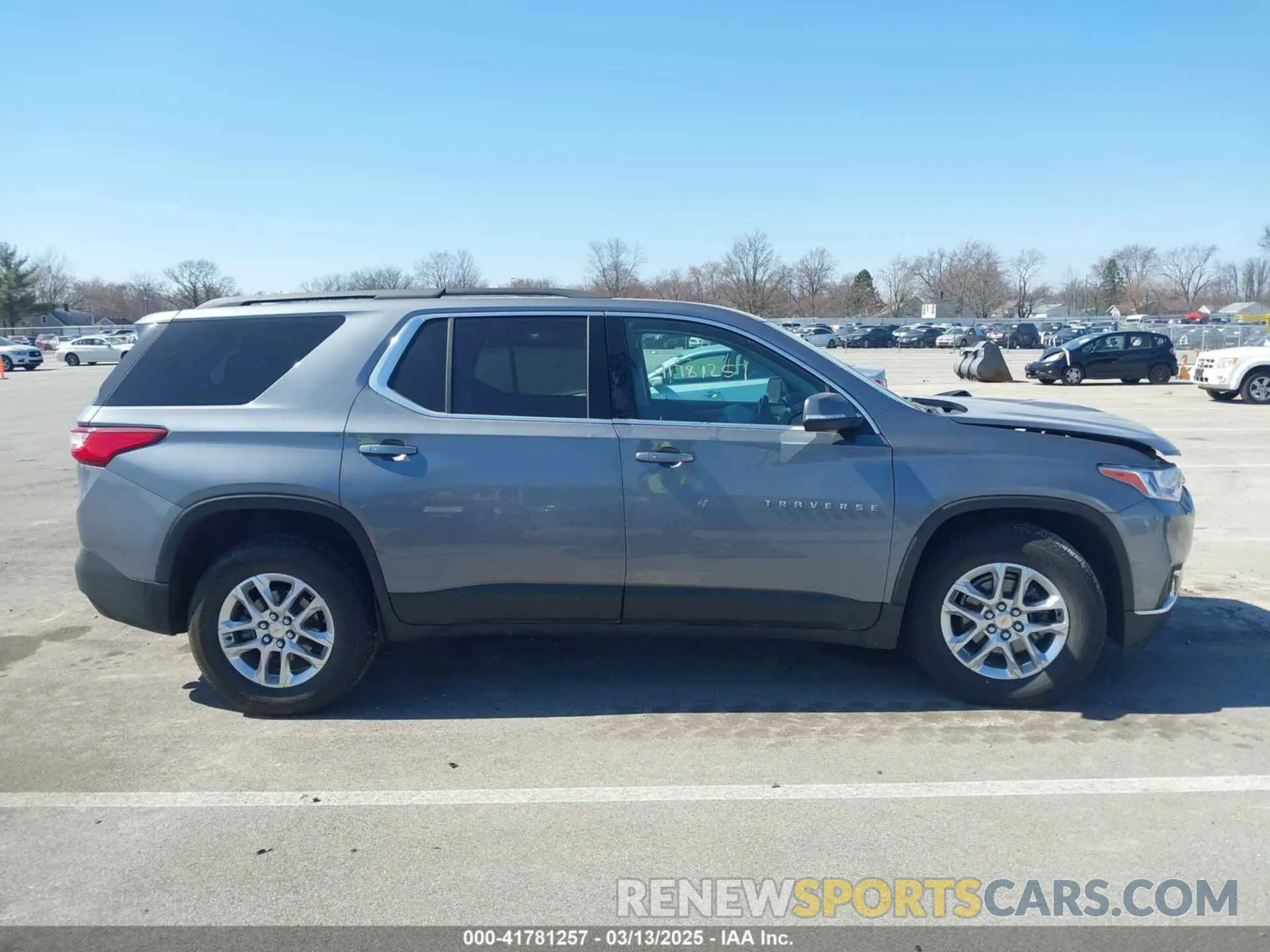 14 fotografías del automóvil dañado 1GNEVGKW1MJ197818 CHEVROLET TRAVERSE 2021