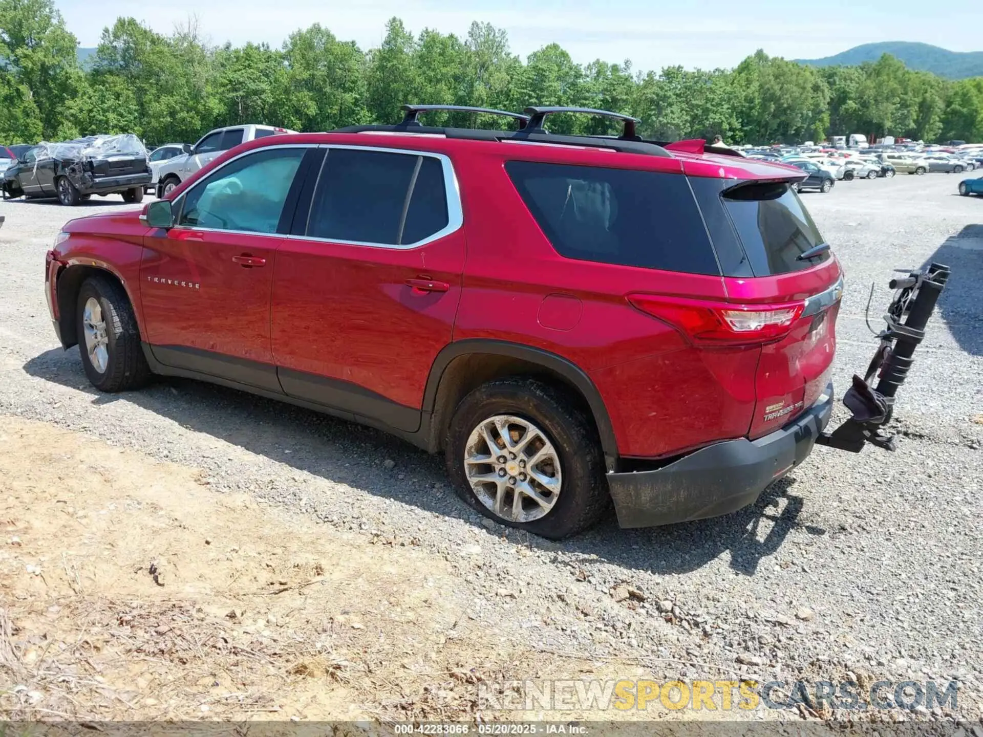 3 fotografías del automóvil dañado 1GNEVGKW7MJ171854 CHEVROLET TRAVERSE 2021
