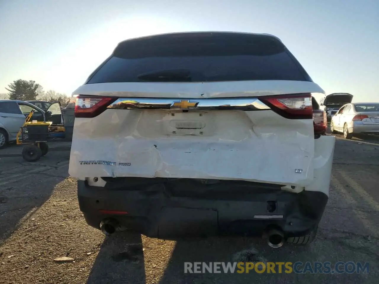 6 fotografías del automóvil dañado 1GNEVHKW2MJ251617 CHEVROLET TRAVERSE 2021