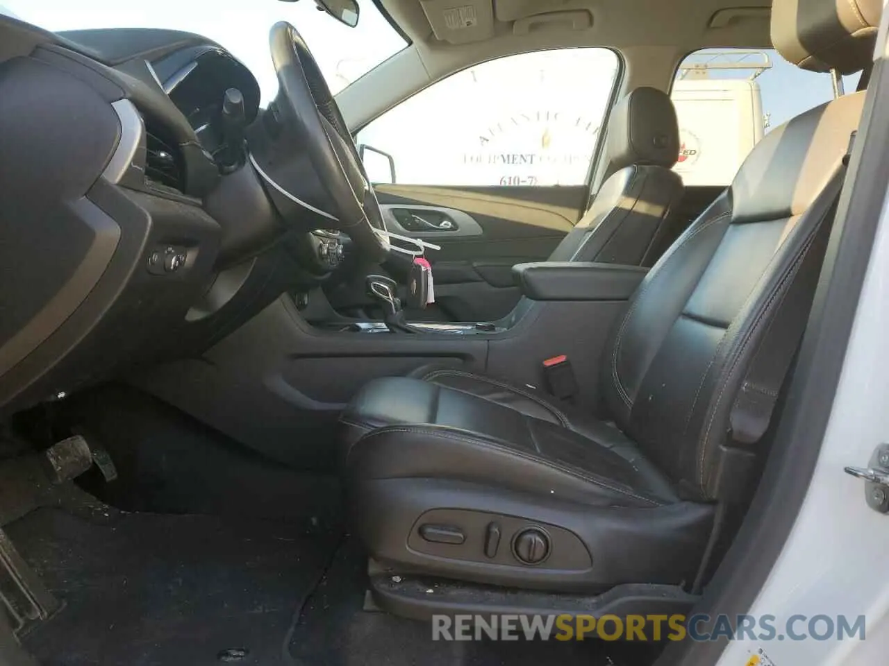 7 fotografías del automóvil dañado 1GNEVHKW2MJ251617 CHEVROLET TRAVERSE 2021