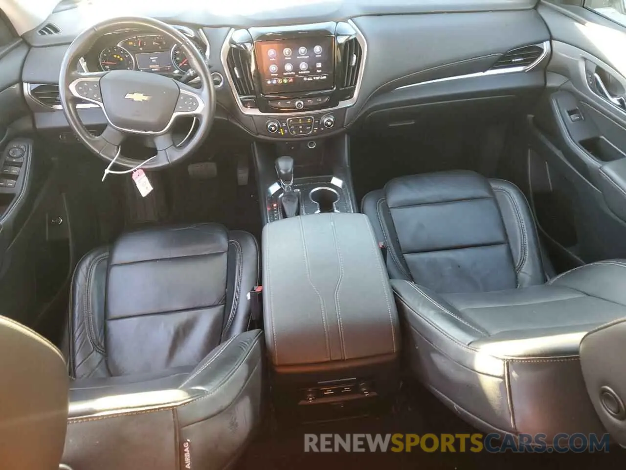 8 fotografías del automóvil dañado 1GNEVHKW2MJ251617 CHEVROLET TRAVERSE 2021
