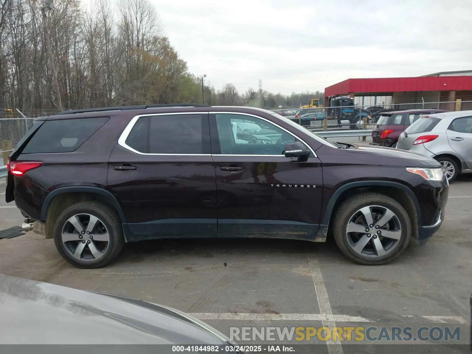 13 fotografías del automóvil dañado 1GNEVHKW4MJ211443 CHEVROLET TRAVERSE 2021