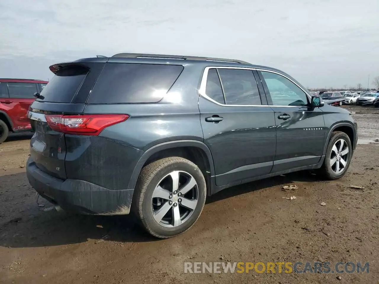 3 fotografías del automóvil dañado 1GNEVHKWXMJ174155 CHEVROLET TRAVERSE 2021