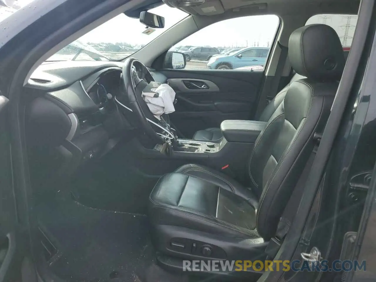 7 fotografías del automóvil dañado 1GNEVHKWXMJ174155 CHEVROLET TRAVERSE 2021