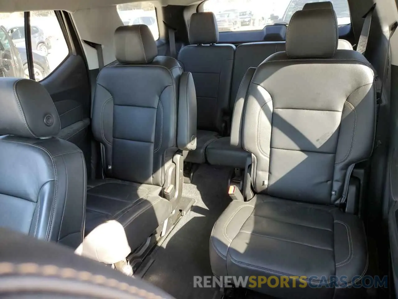 10 fotografías del automóvil dañado 1GNEVHKWXMJ251378 CHEVROLET TRAVERSE 2021