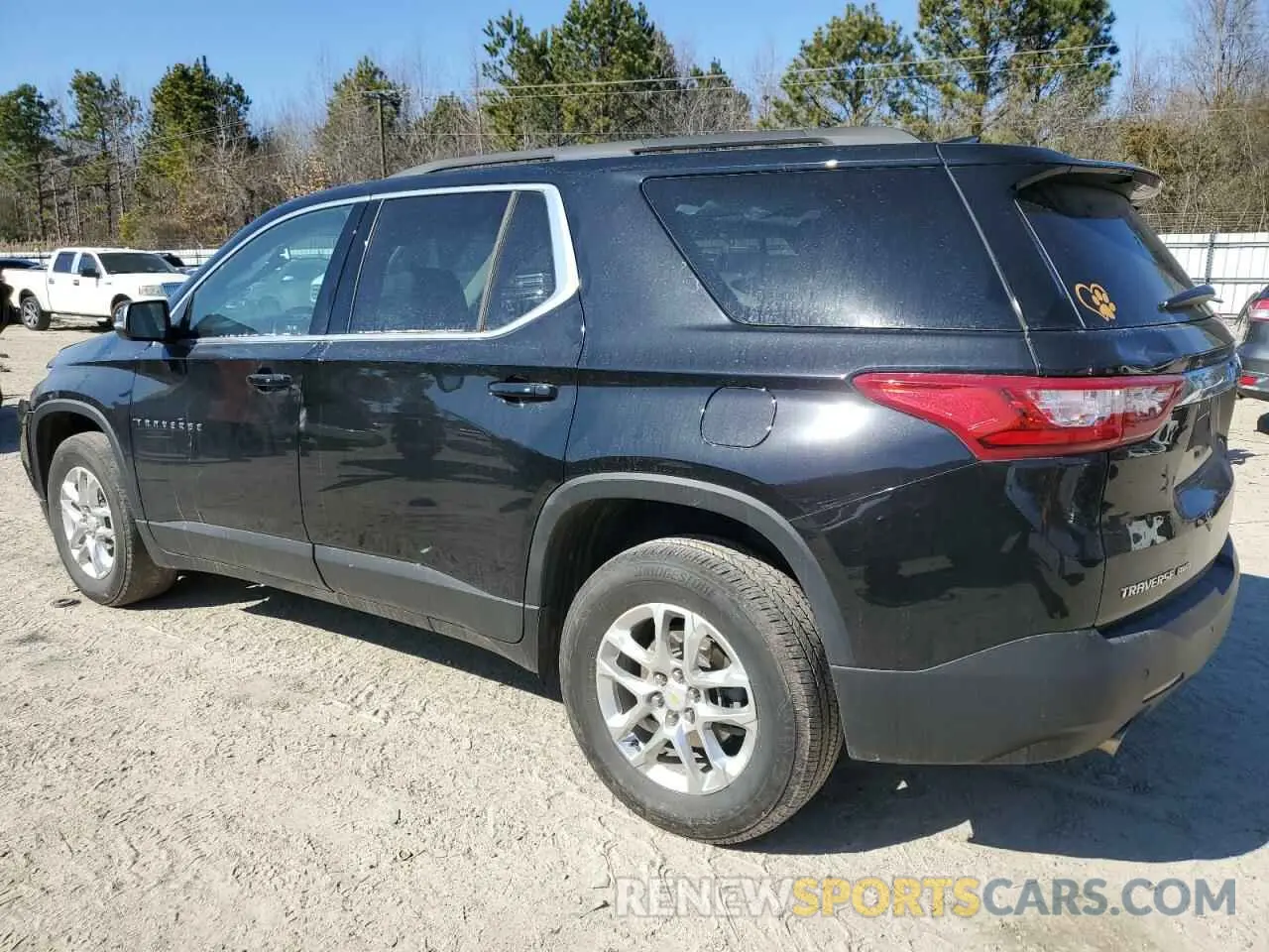 2 fotografías del automóvil dañado 1GNEVHKWXMJ251378 CHEVROLET TRAVERSE 2021