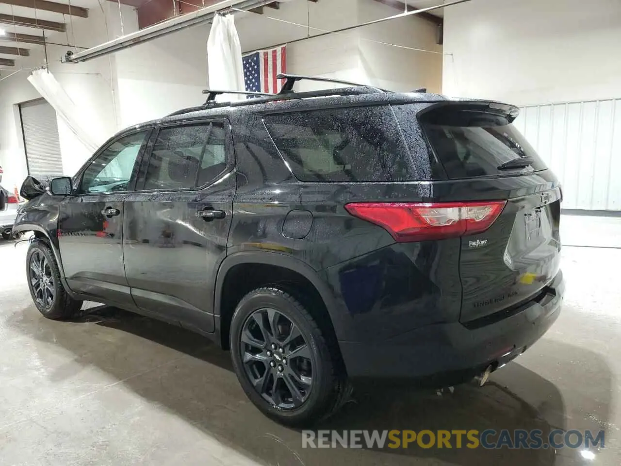 2 fotografías del automóvil dañado 1GNEVJKW2MJ218088 CHEVROLET TRAVERSE 2021