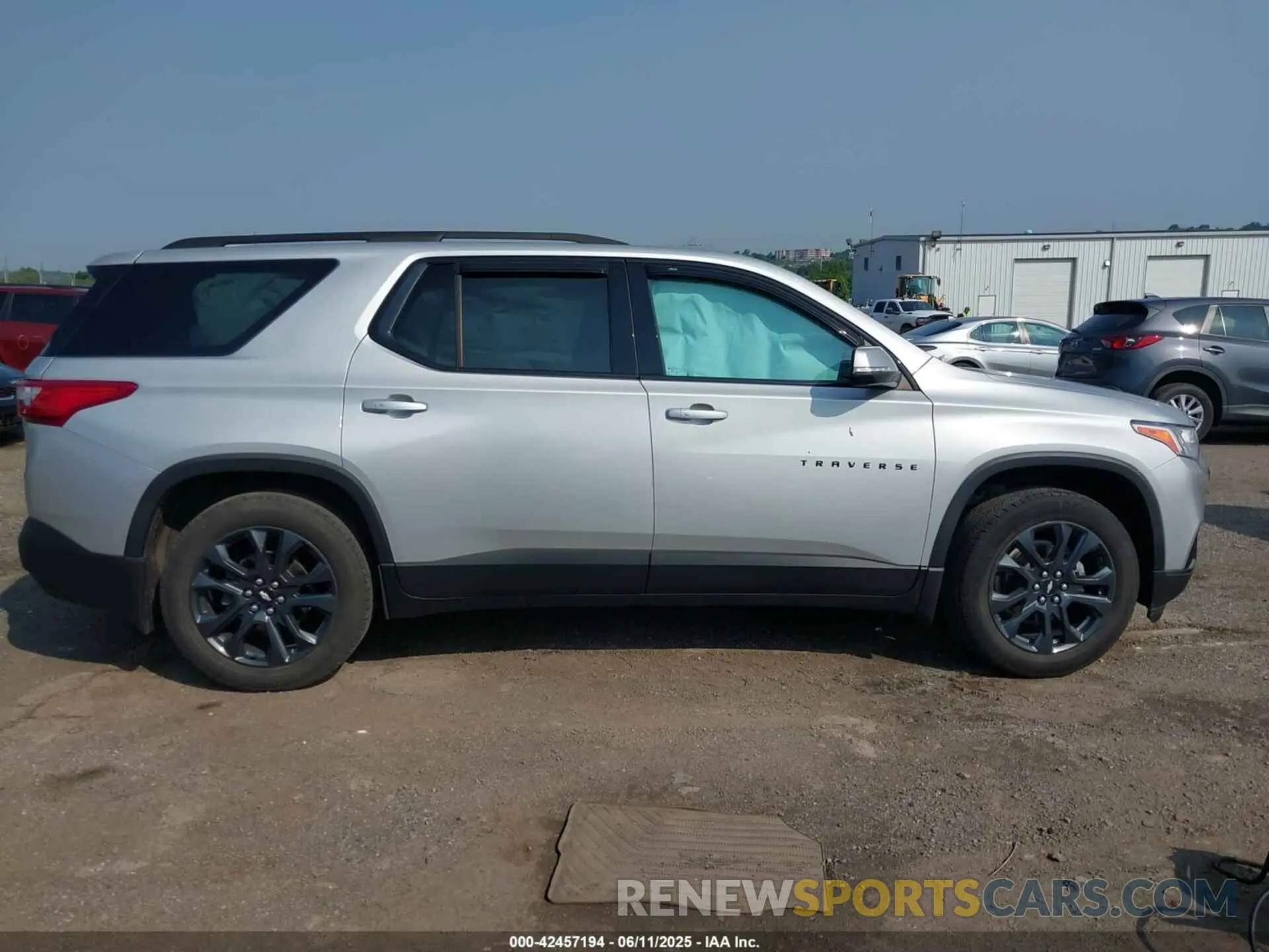 12 fotografías del automóvil dañado 1GNEVJKW2MJ239524 CHEVROLET TRAVERSE 2021