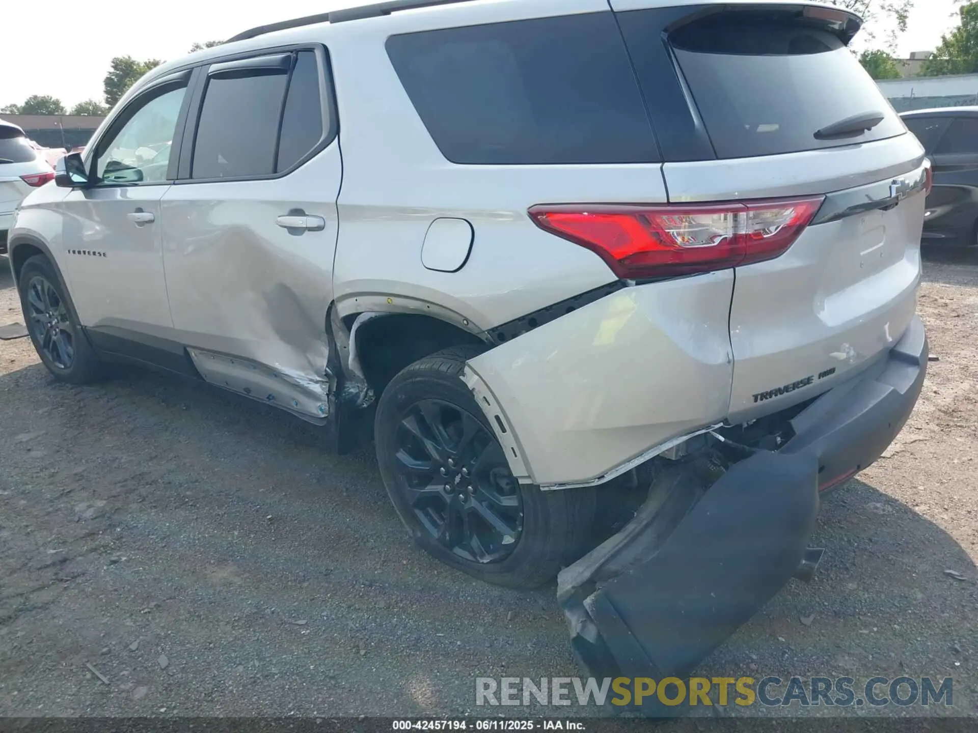 16 fotografías del automóvil dañado 1GNEVJKW2MJ239524 CHEVROLET TRAVERSE 2021
