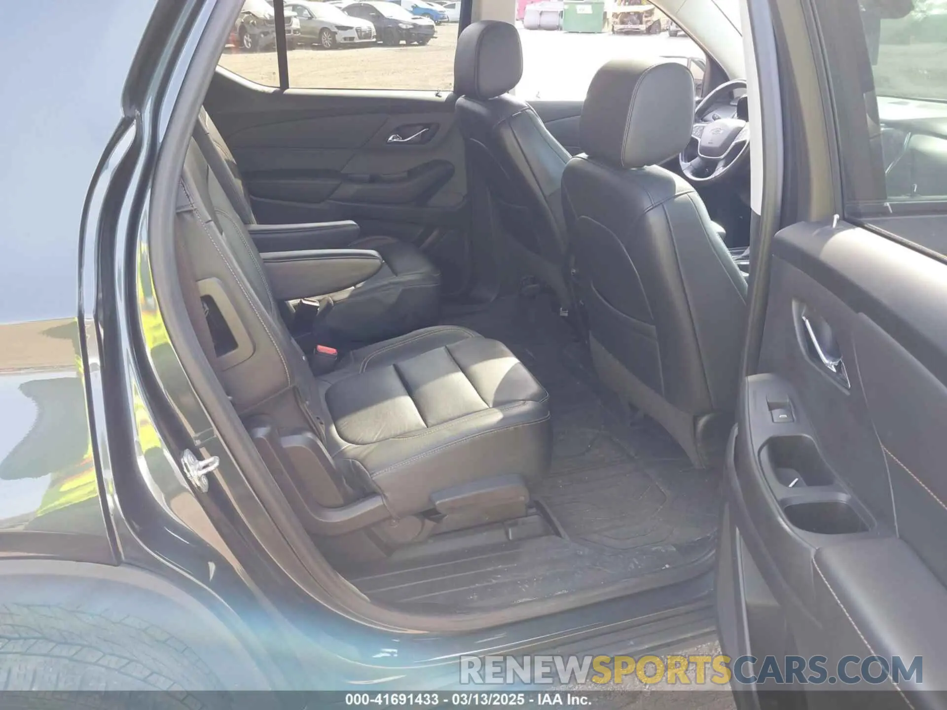 8 fotografías del automóvil dañado 1GNEVJKW4MJ141708 CHEVROLET TRAVERSE 2021
