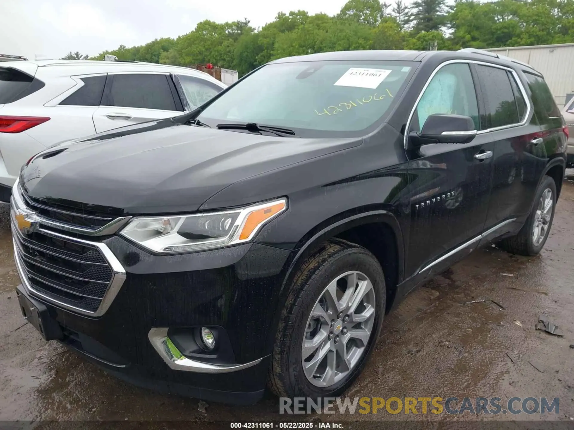 2 fotografías del automóvil dañado 1GNEVKKW1MJ271936 CHEVROLET TRAVERSE 2021