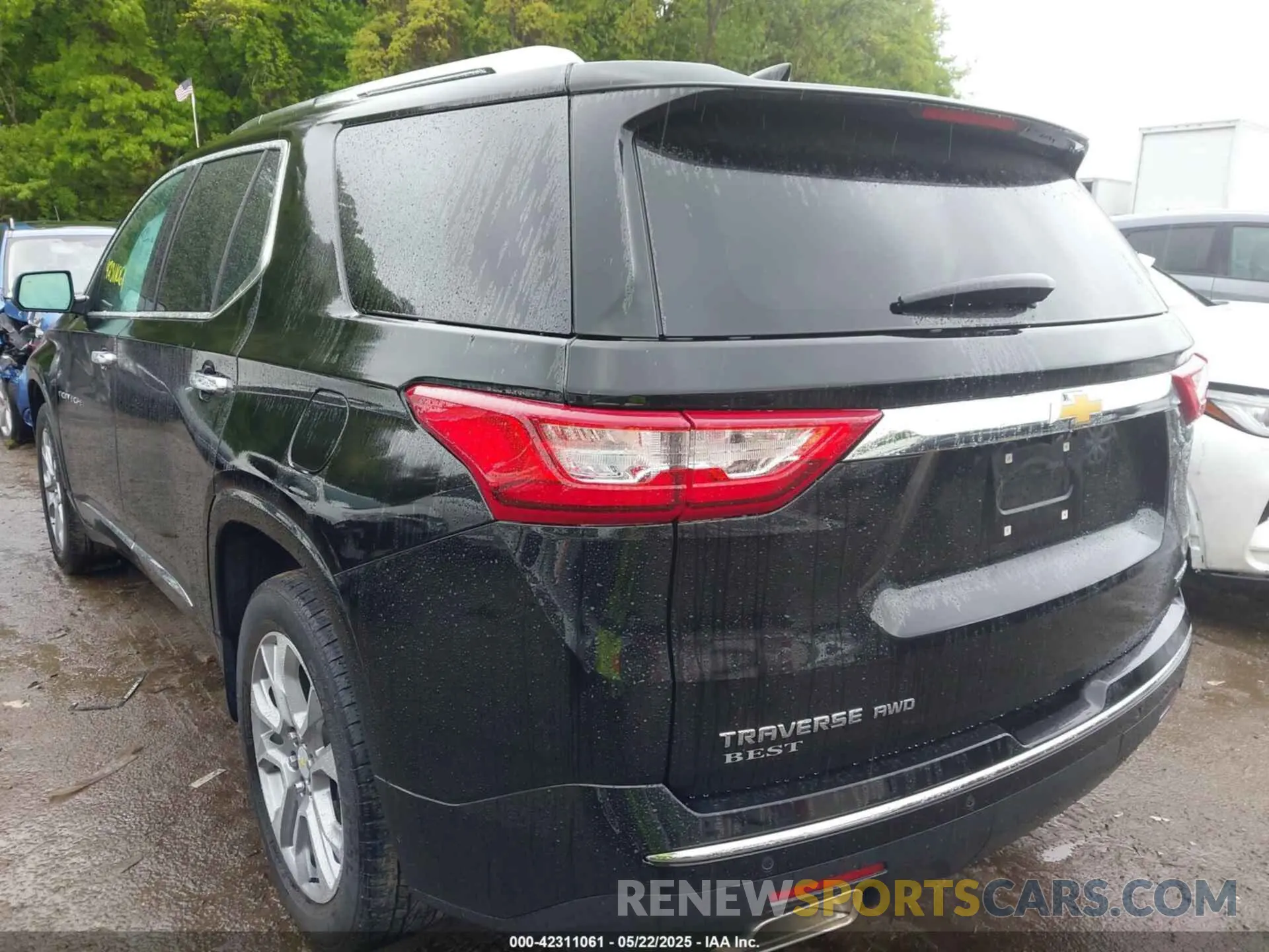 3 fotografías del automóvil dañado 1GNEVKKW1MJ271936 CHEVROLET TRAVERSE 2021