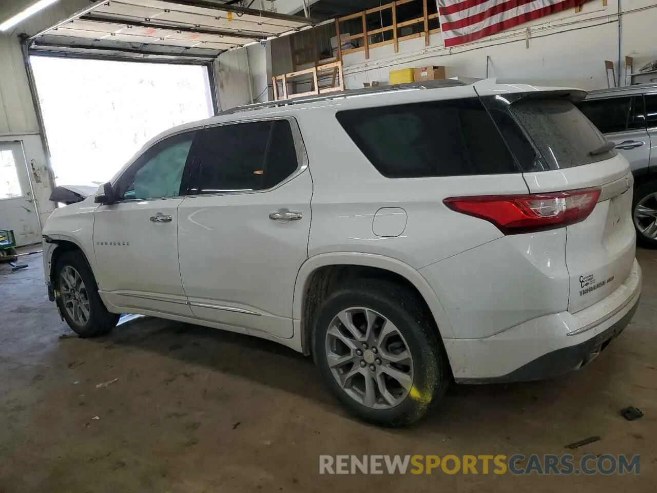 2 fotografías del automóvil dañado 1GNEVKKW7MJ250041 CHEVROLET TRAVERSE 2021