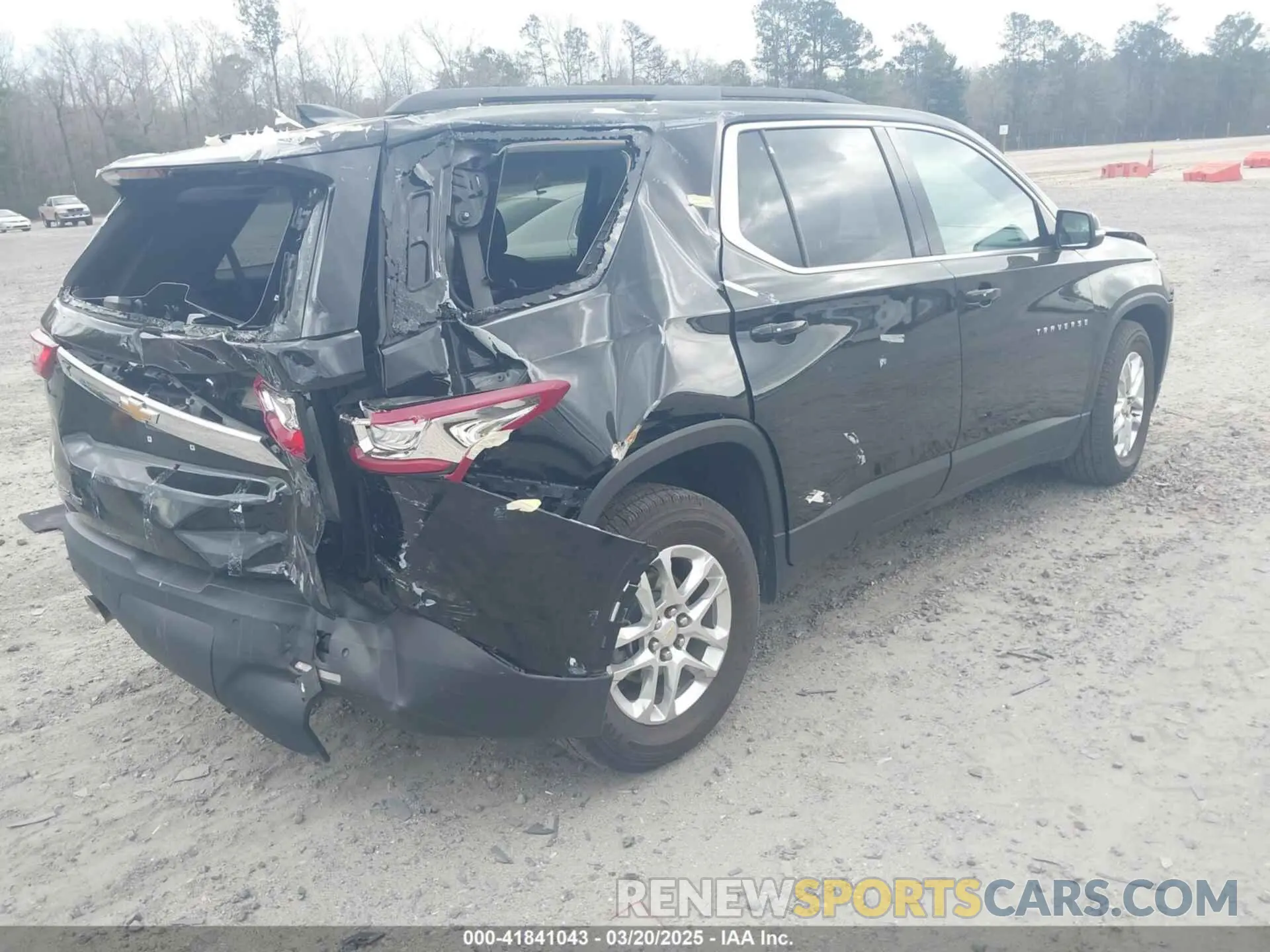 4 fotografías del automóvil dañado 1GNEVMKW8MJ219280 CHEVROLET TRAVERSE 2021