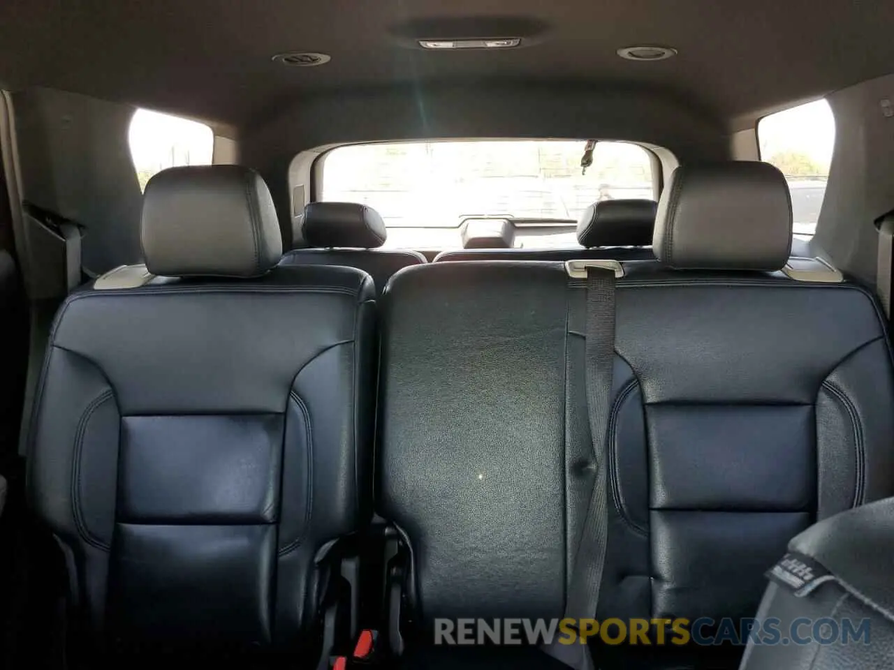 10 fotografías del automóvil dañado 1GNERFKW0NJ120518 CHEVROLET TRAVERSE 2022