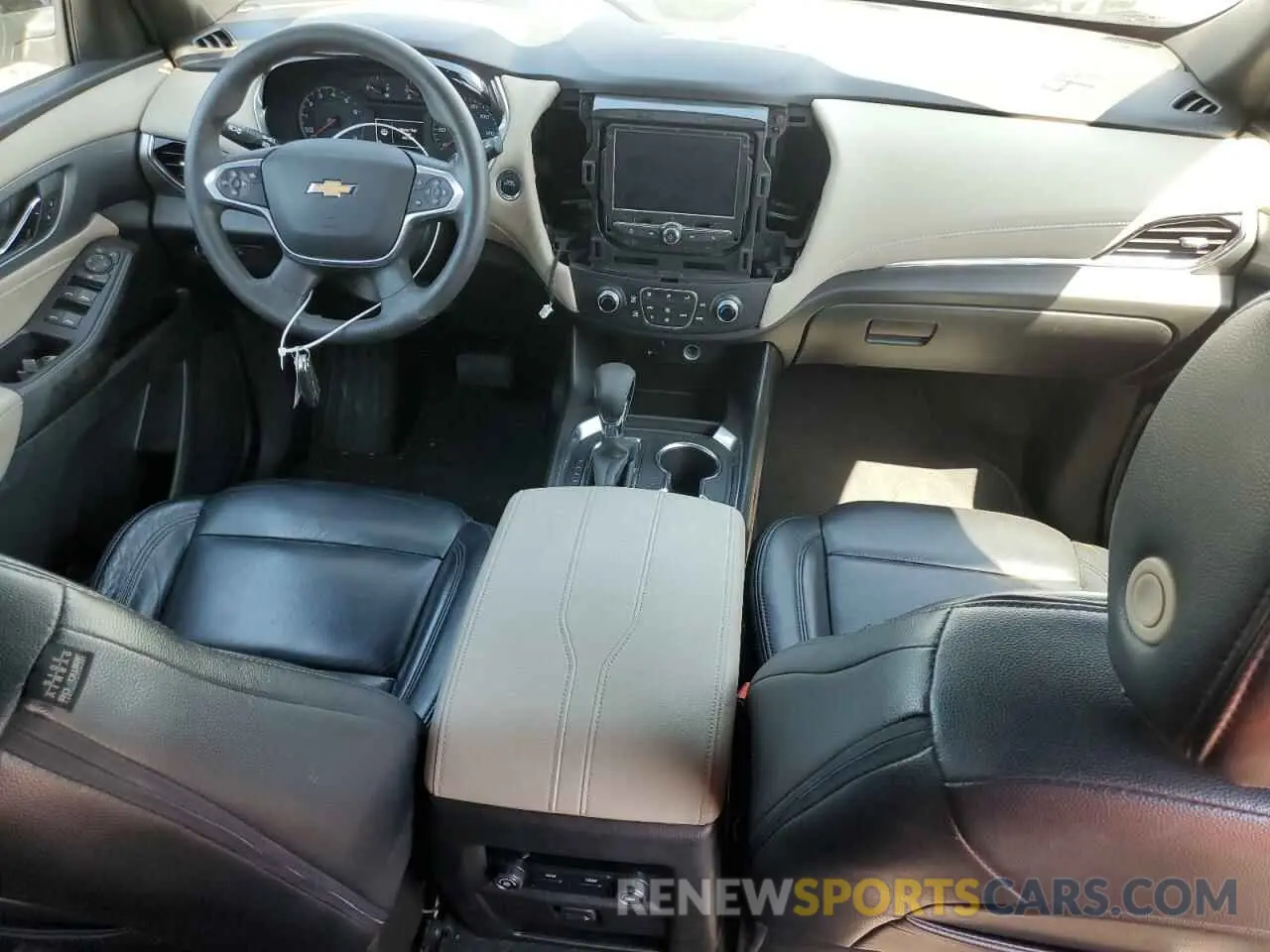 8 fotografías del automóvil dañado 1GNERFKW0NJ120518 CHEVROLET TRAVERSE 2022