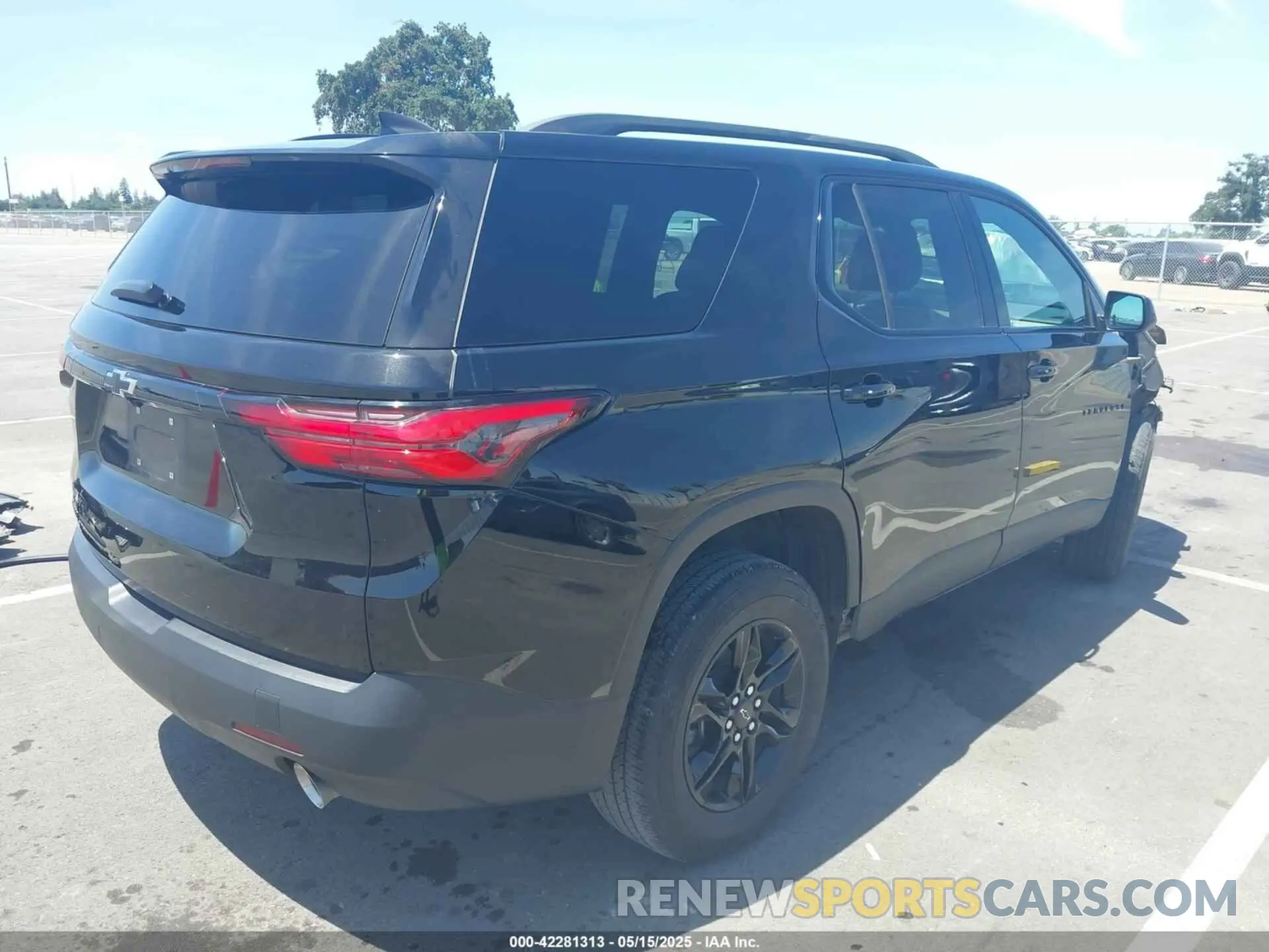 4 fotografías del automóvil dañado 1GNERFKW3NJ183869 CHEVROLET TRAVERSE 2022