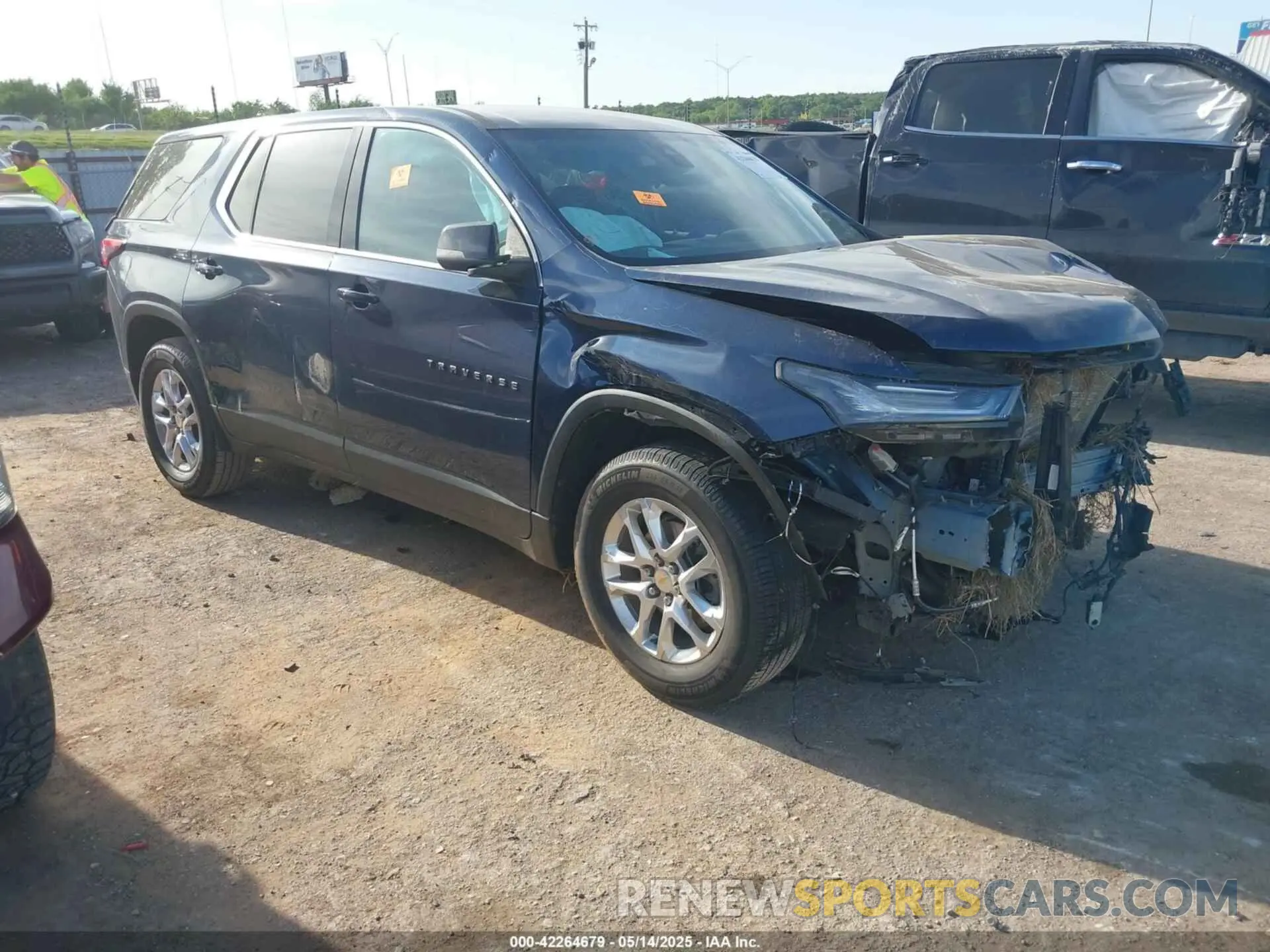 1 fotografías del automóvil dañado 1GNERFKW7NJ134688 CHEVROLET TRAVERSE 2022