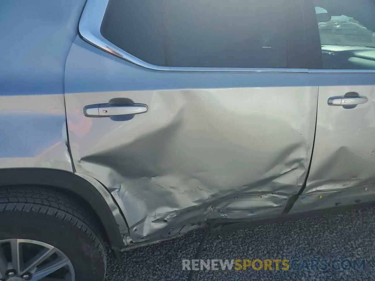 11 fotografías del automóvil dañado 1GNERGKW1NJ166154 CHEVROLET TRAVERSE 2022