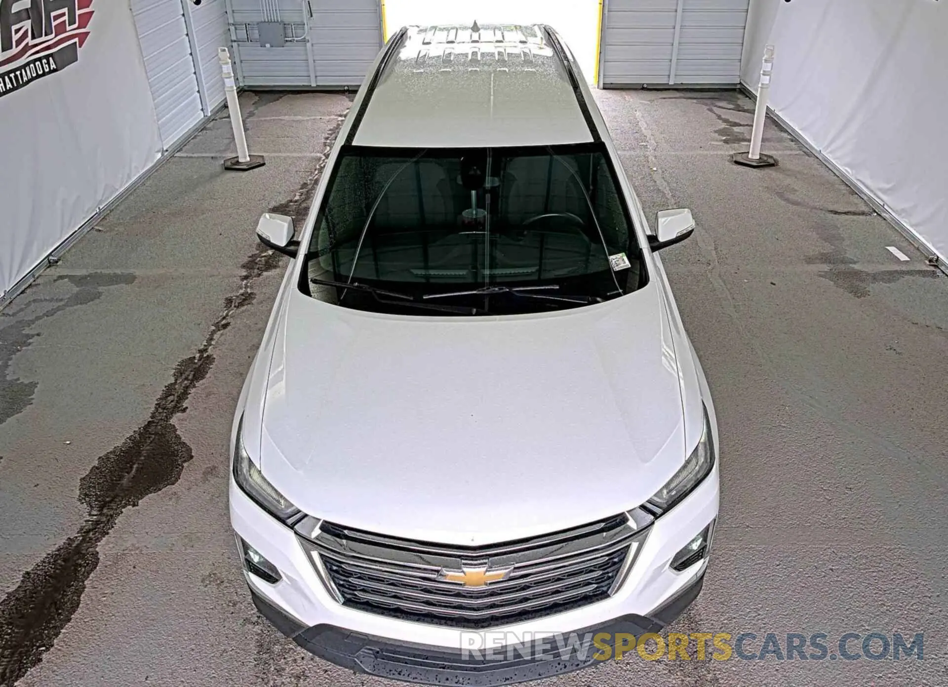 2 fotografías del automóvil dañado 1GNERGKW5NJ150961 CHEVROLET TRAVERSE 2022