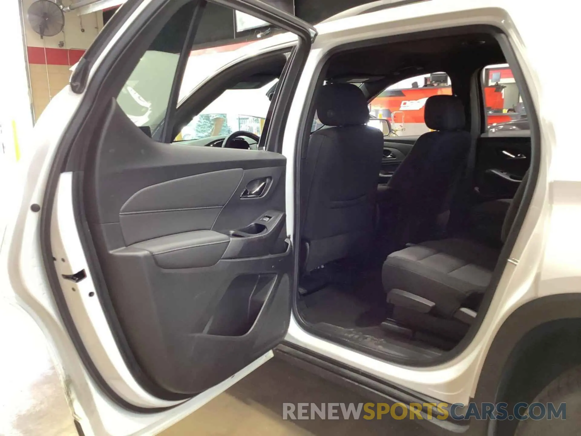34 fotografías del automóvil dañado 1GNERGKW5NJ150961 CHEVROLET TRAVERSE 2022