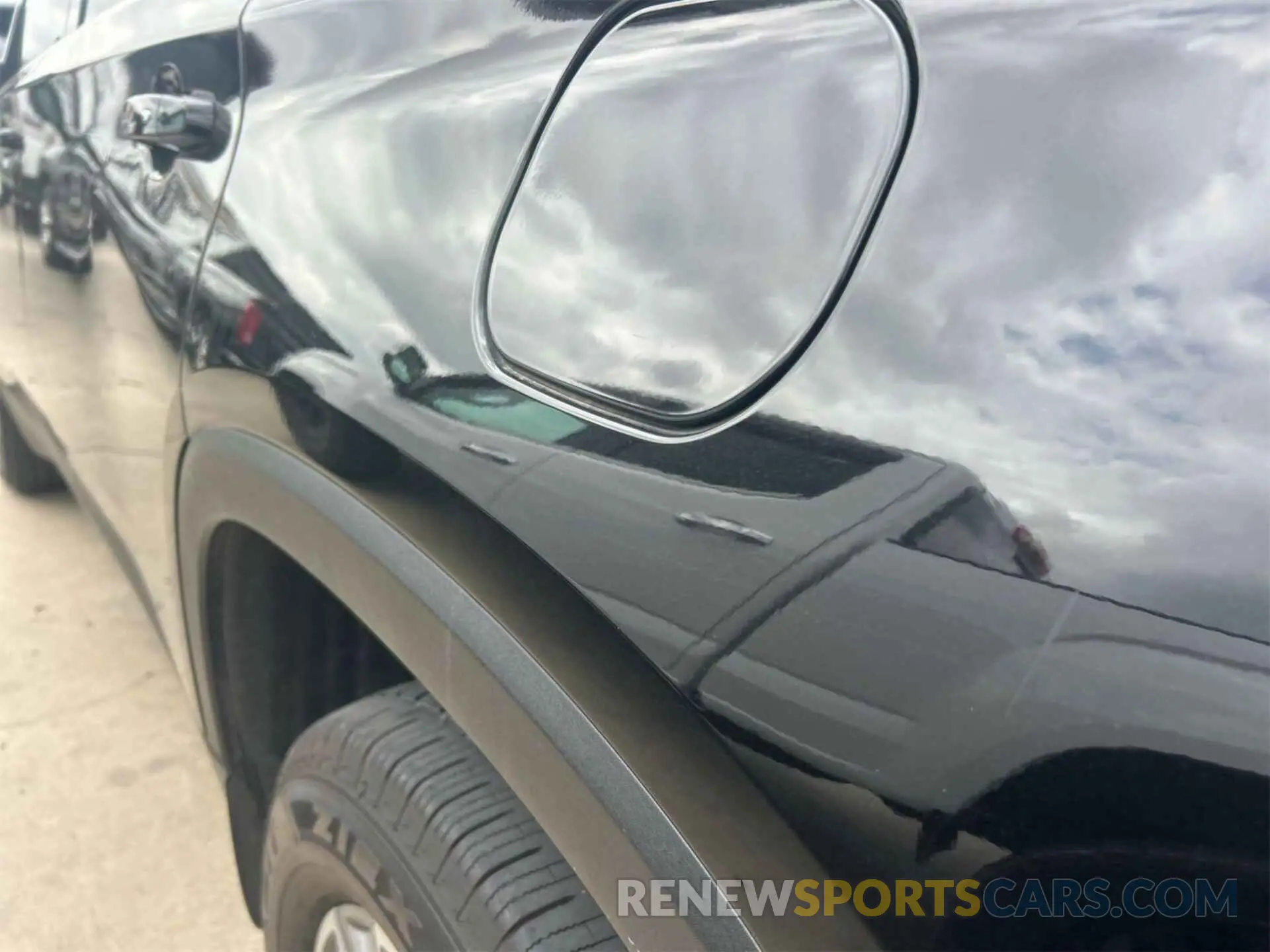 5 fotografías del automóvil dañado 1GNERGKW6NJ153965 CHEVROLET TRAVERSE 2022