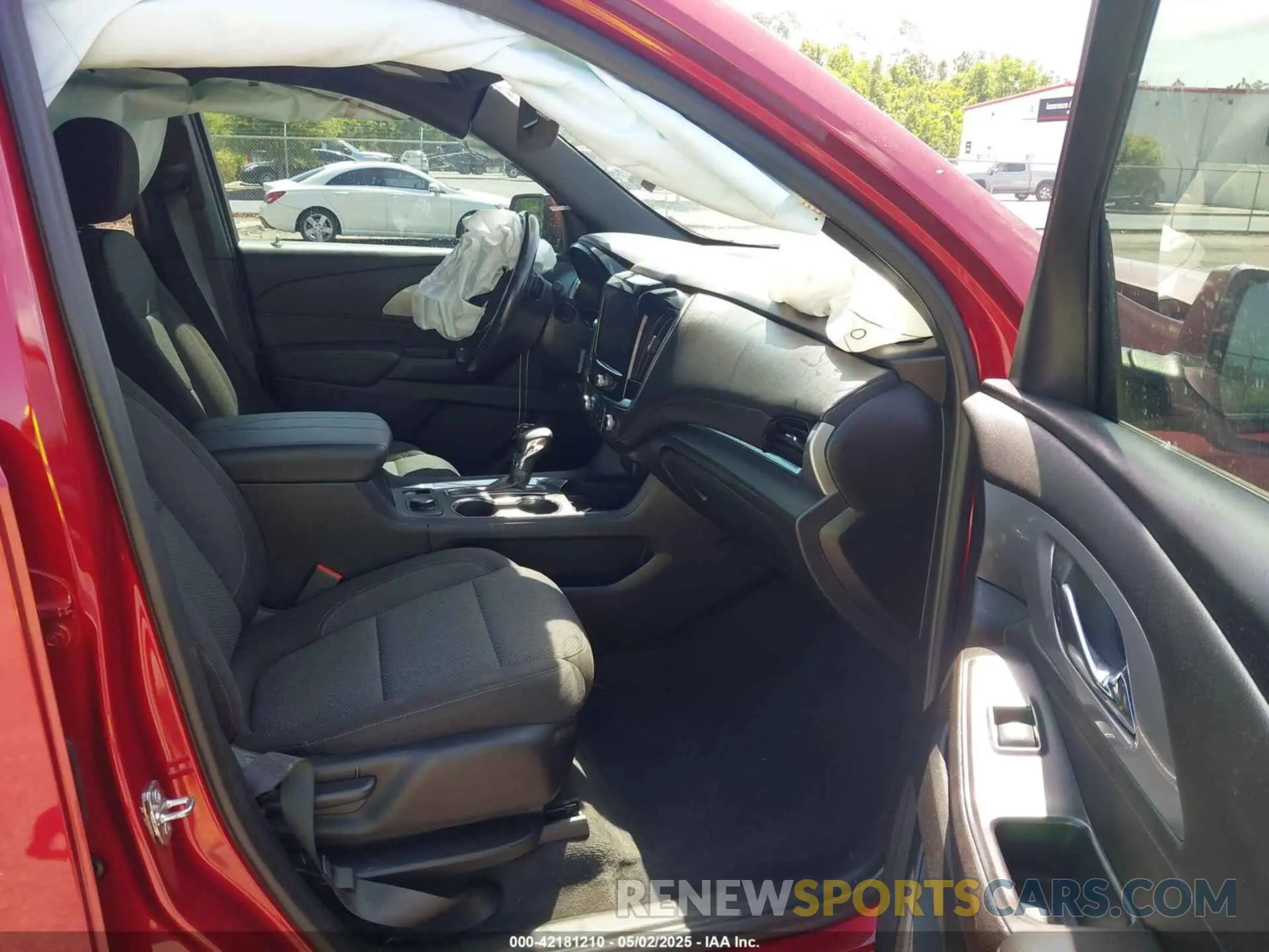 5 fotografías del automóvil dañado 1GNERGKW7NJ154137 CHEVROLET TRAVERSE 2022