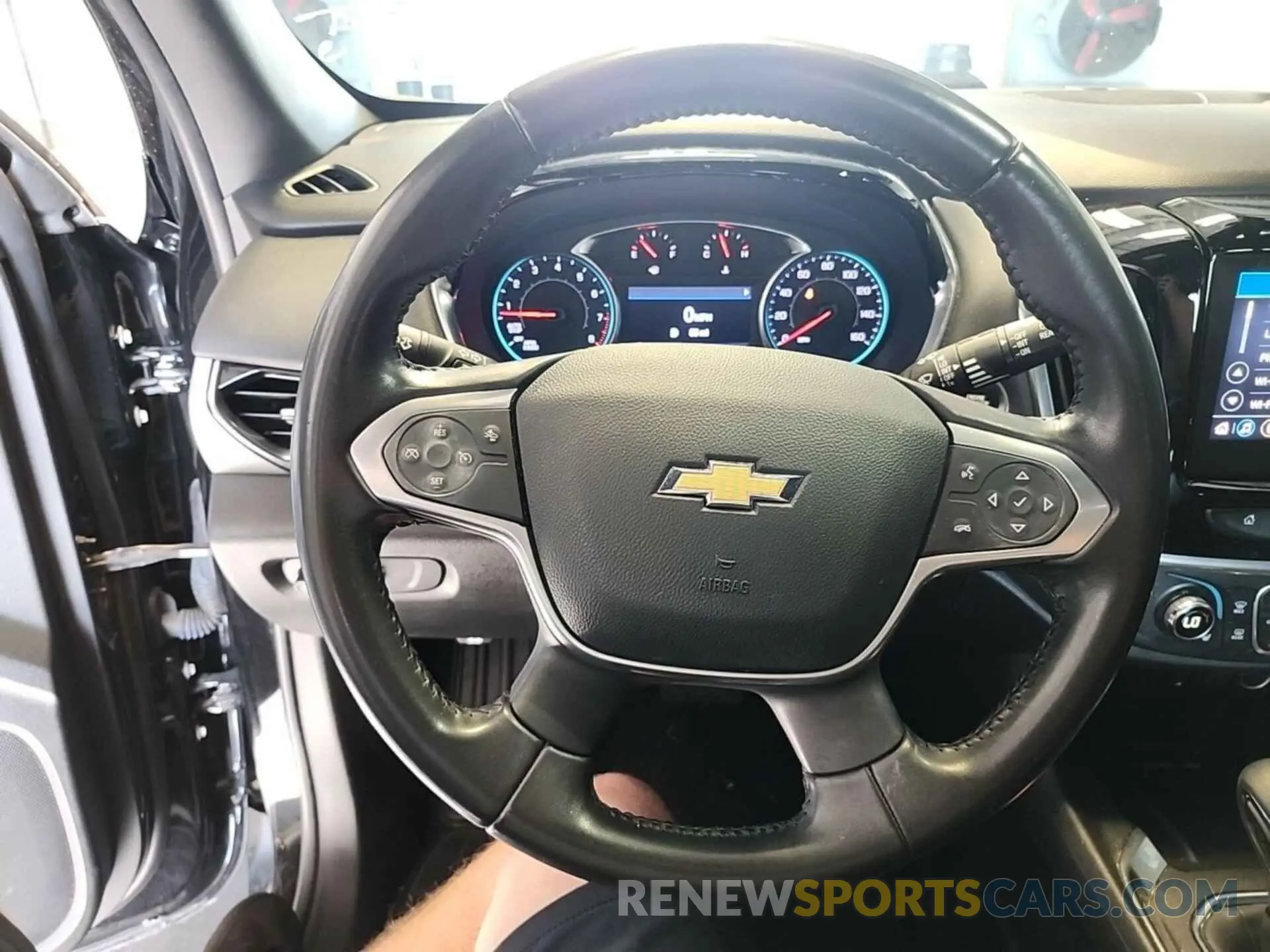 8 fotografías del automóvil dañado 1GNERGKW9NJ150624 CHEVROLET TRAVERSE 2022