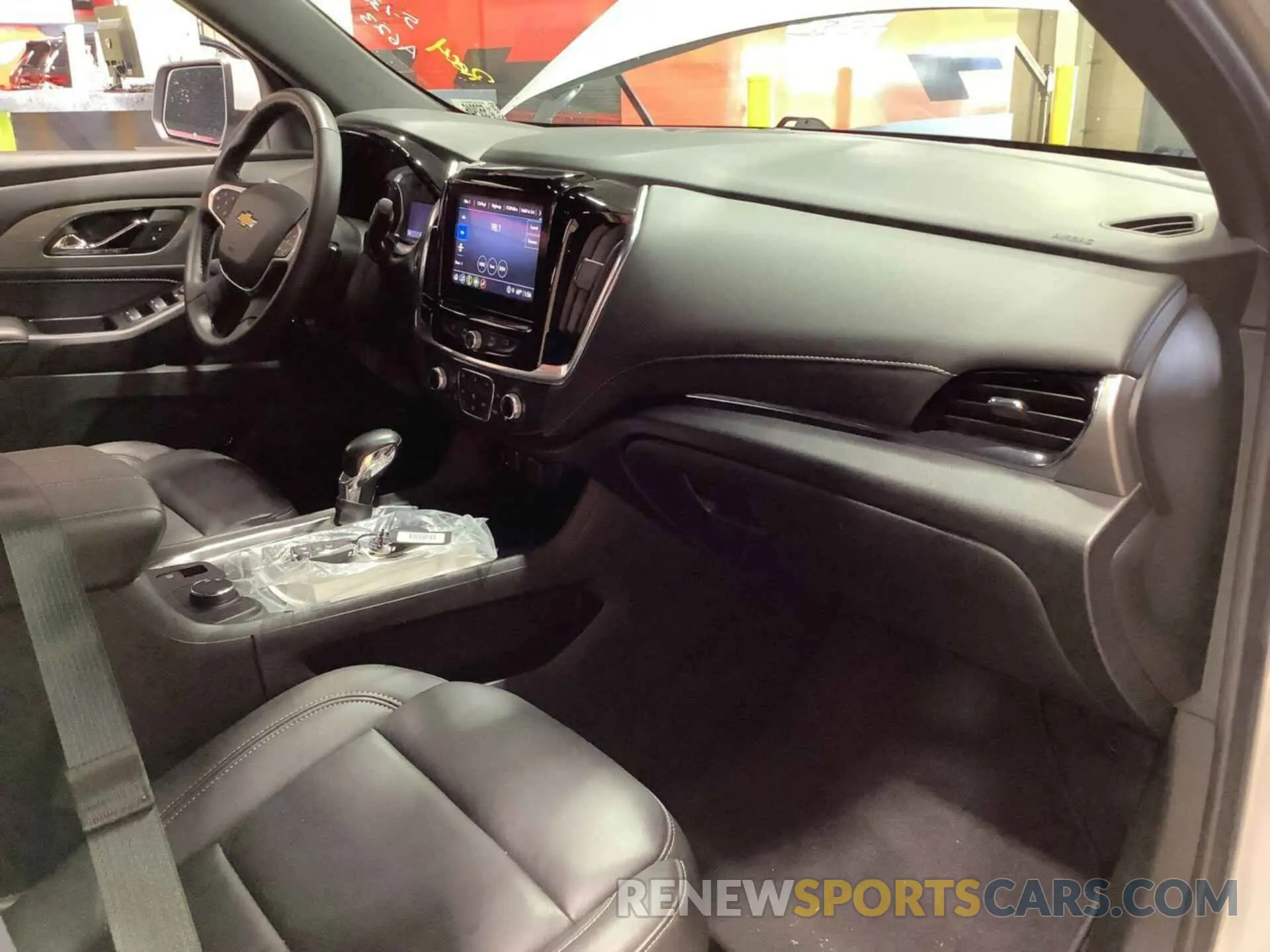 31 fotografías del automóvil dañado 1GNERHKW3NJ142590 CHEVROLET TRAVERSE 2022