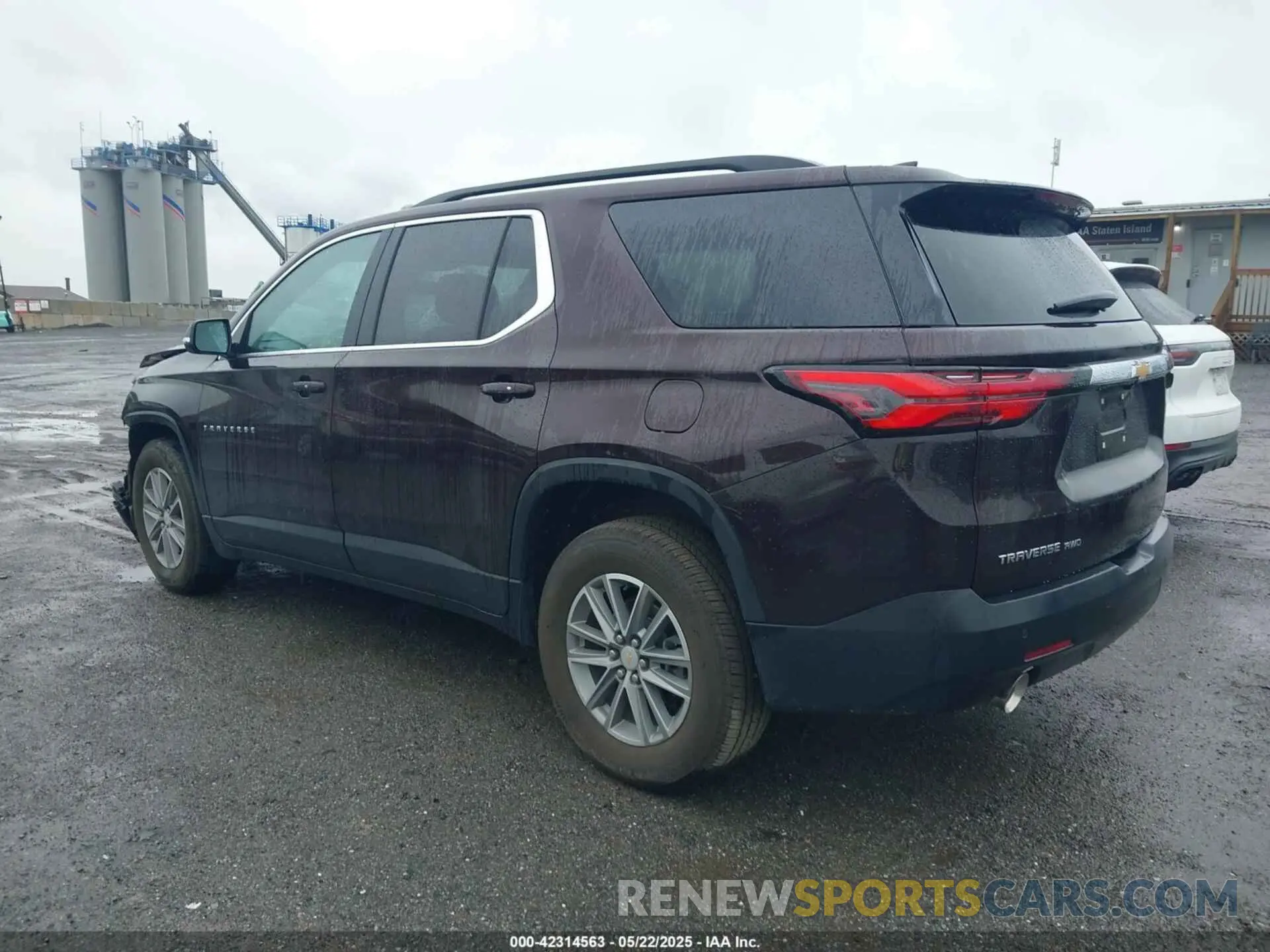 3 fotografías del automóvil dañado 1GNEVGKW2NJ191205 CHEVROLET TRAVERSE 2022