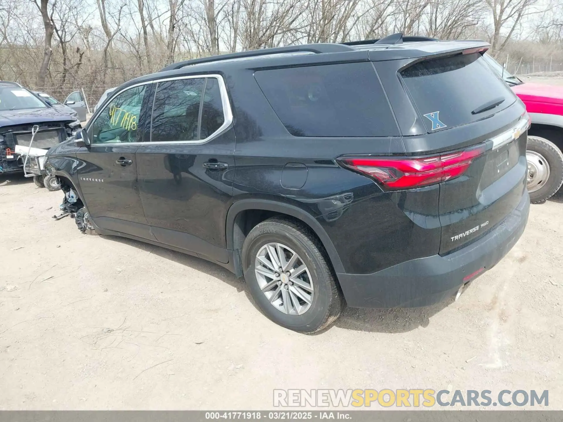 3 fotografías del automóvil dañado 1GNEVGKW3NJ141333 CHEVROLET TRAVERSE 2022