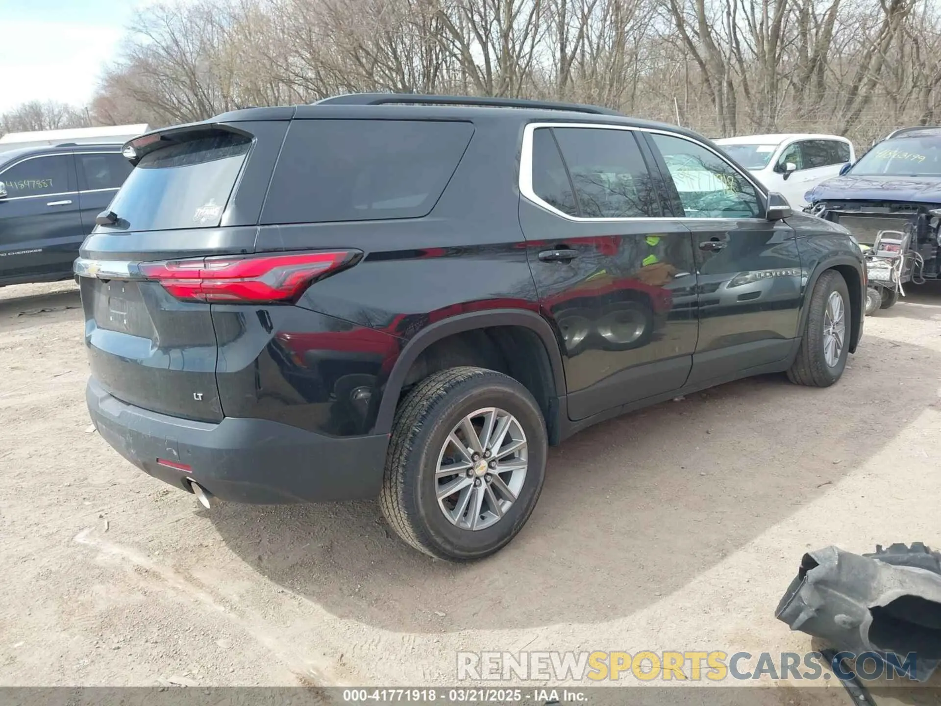 4 fotografías del automóvil dañado 1GNEVGKW3NJ141333 CHEVROLET TRAVERSE 2022